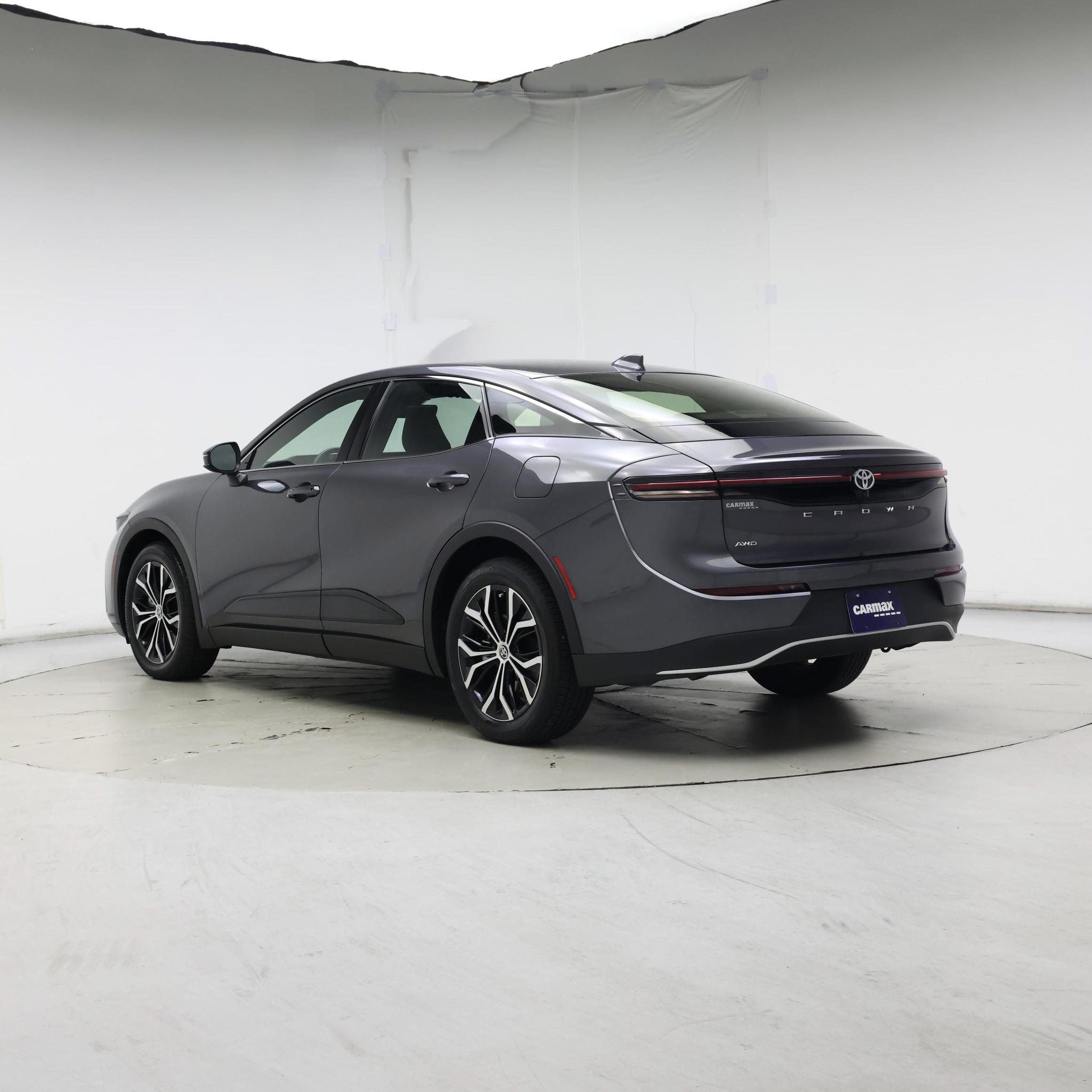 Thumbnail: 2023 Toyota Crown - 2