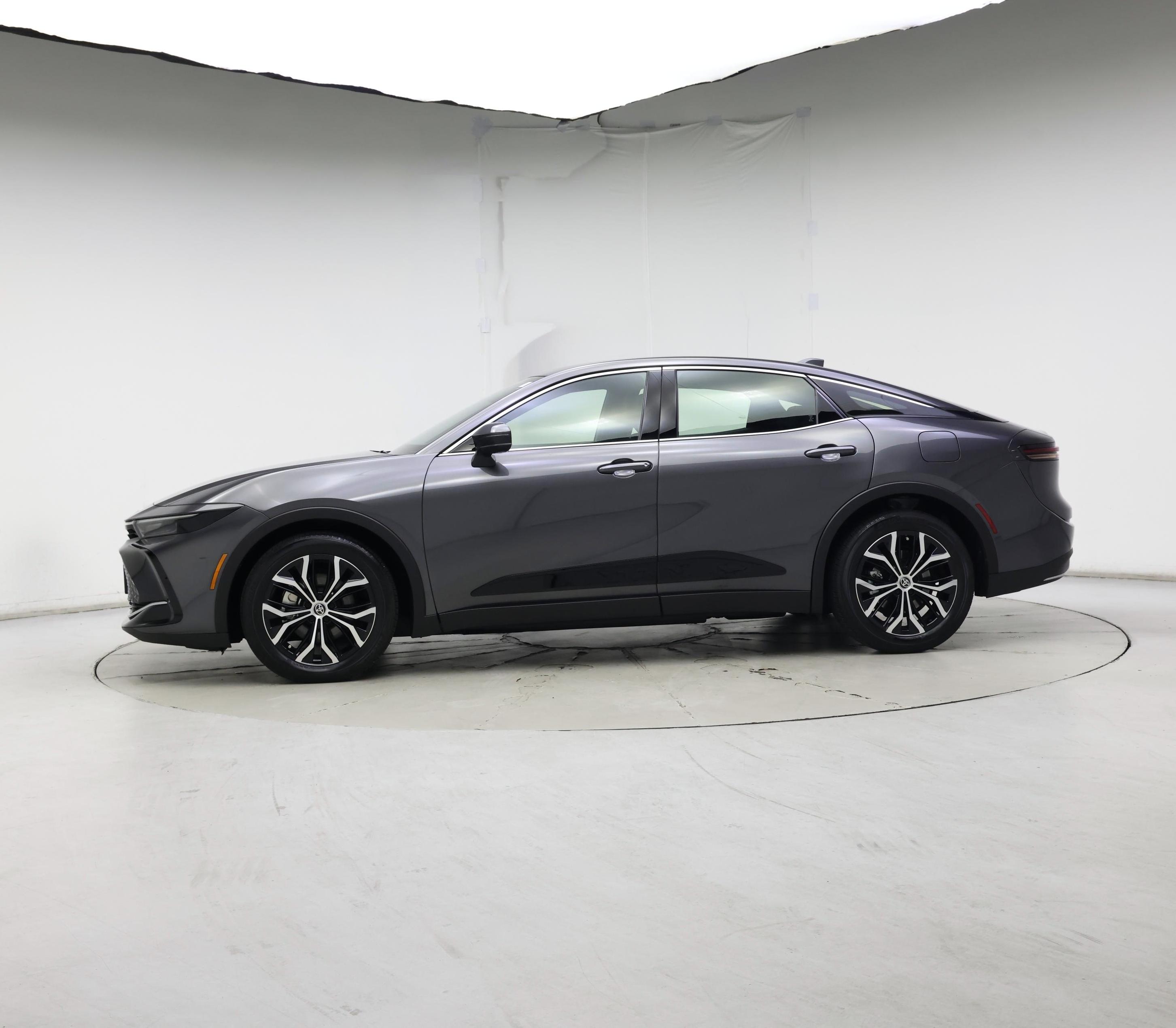 Thumbnail: 2023 Toyota Crown - 3