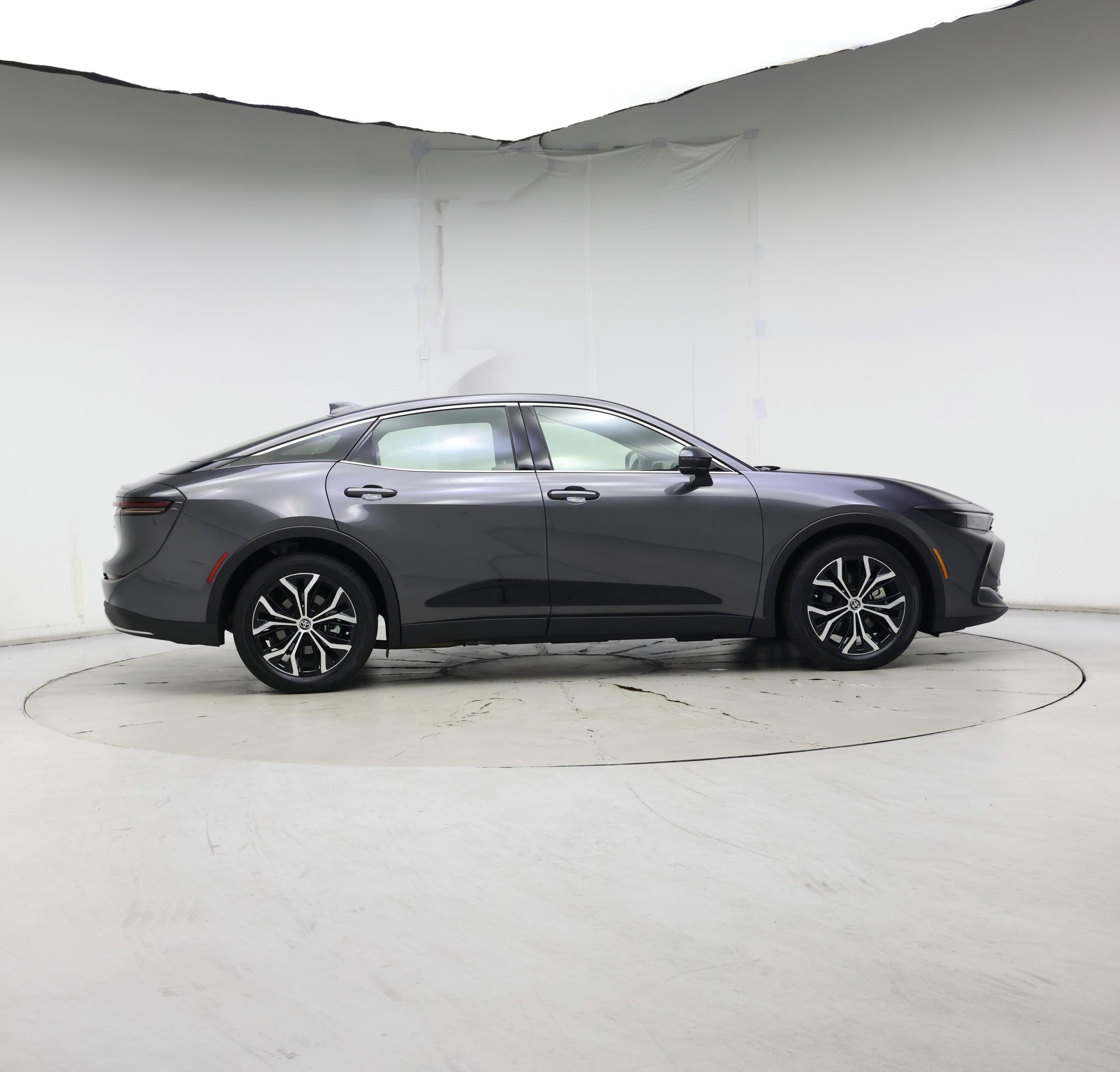 Thumbnail: 2023 Toyota Crown - 7