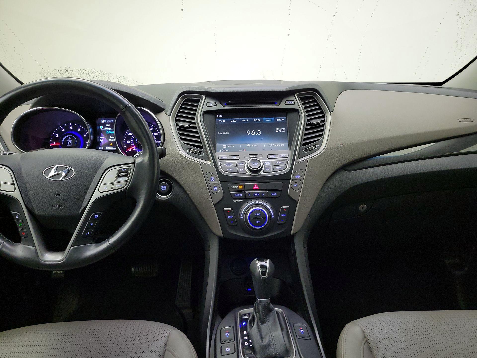 Thumbnail: 2016 Hyundai Santa Fe - 9