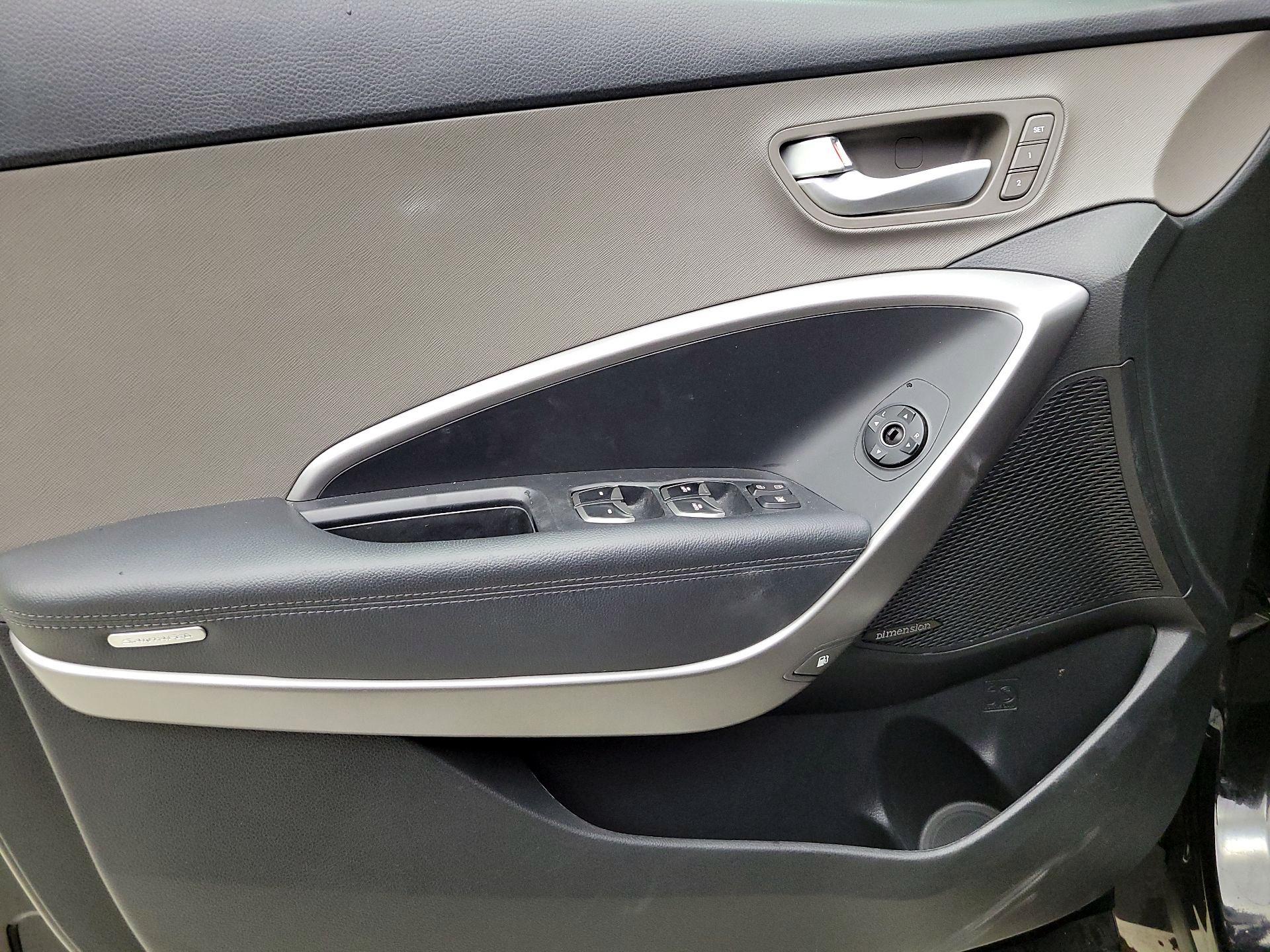 Thumbnail: 2016 Hyundai Santa Fe - 12