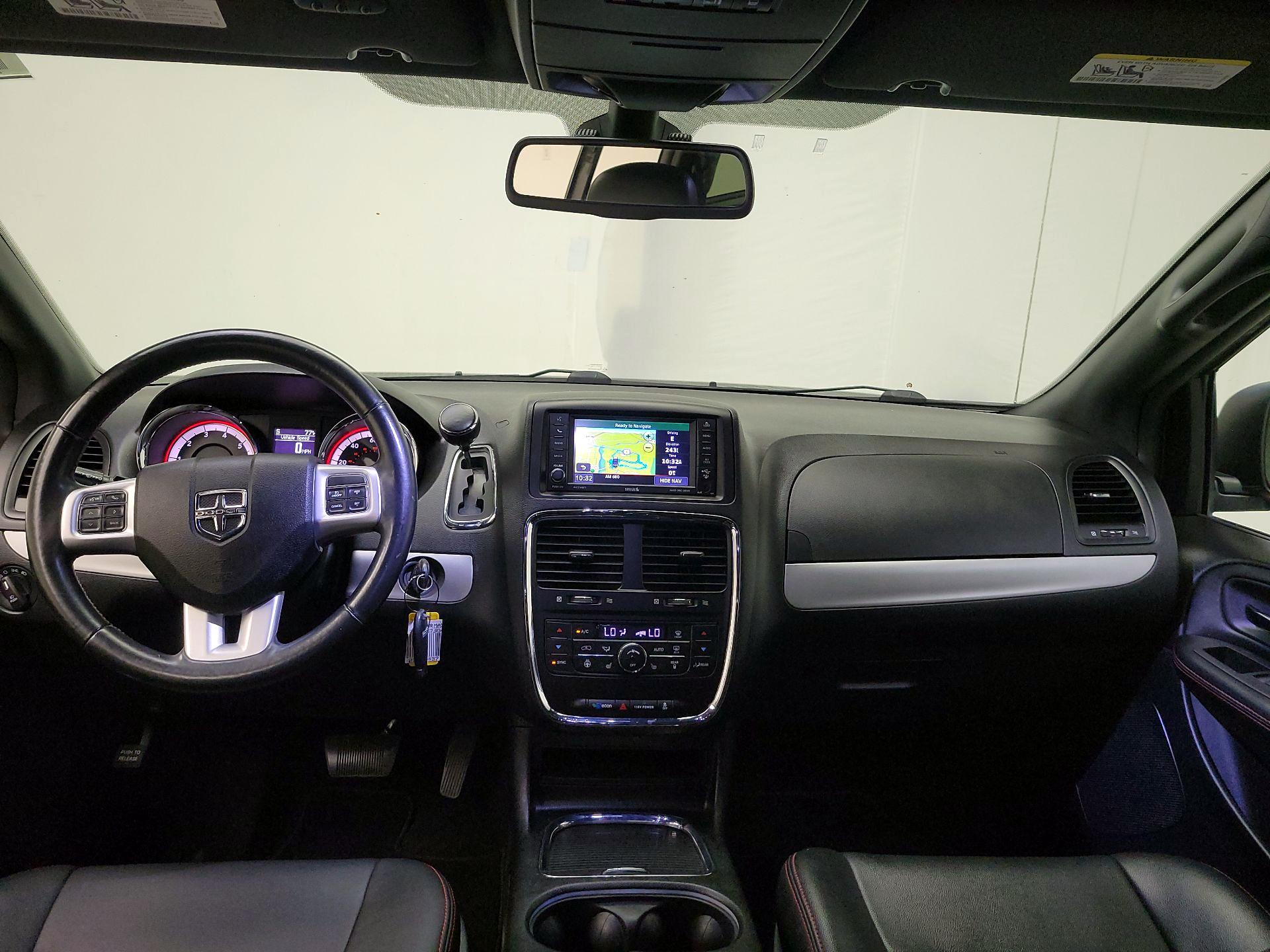 Thumbnail: 2018 Dodge Grand Caravan - 9