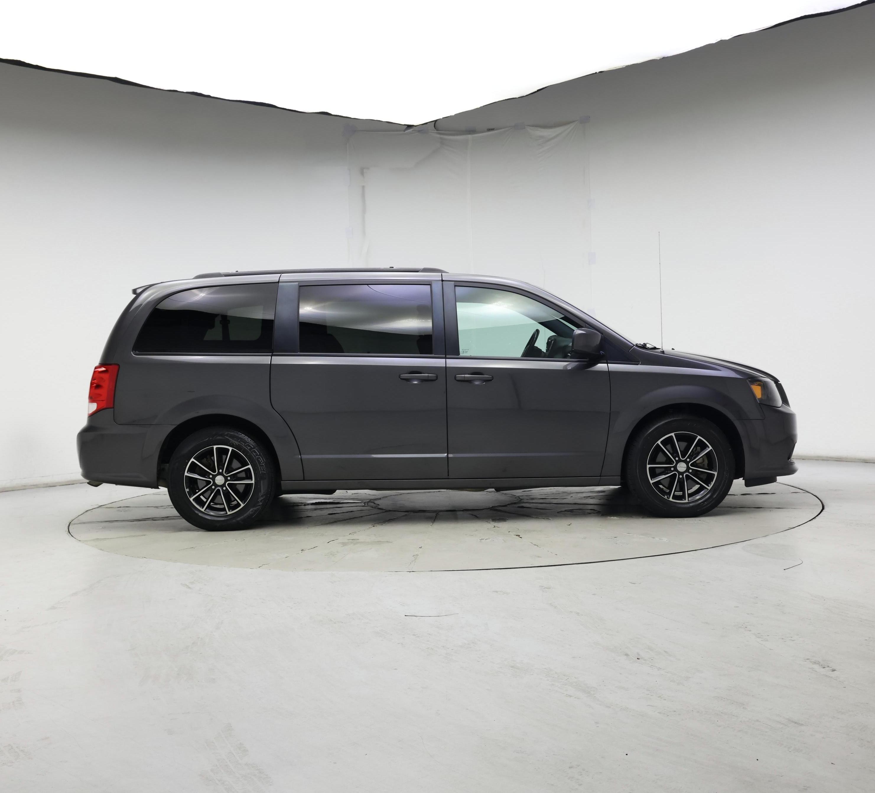 Thumbnail: 2018 Dodge Grand Caravan - 7