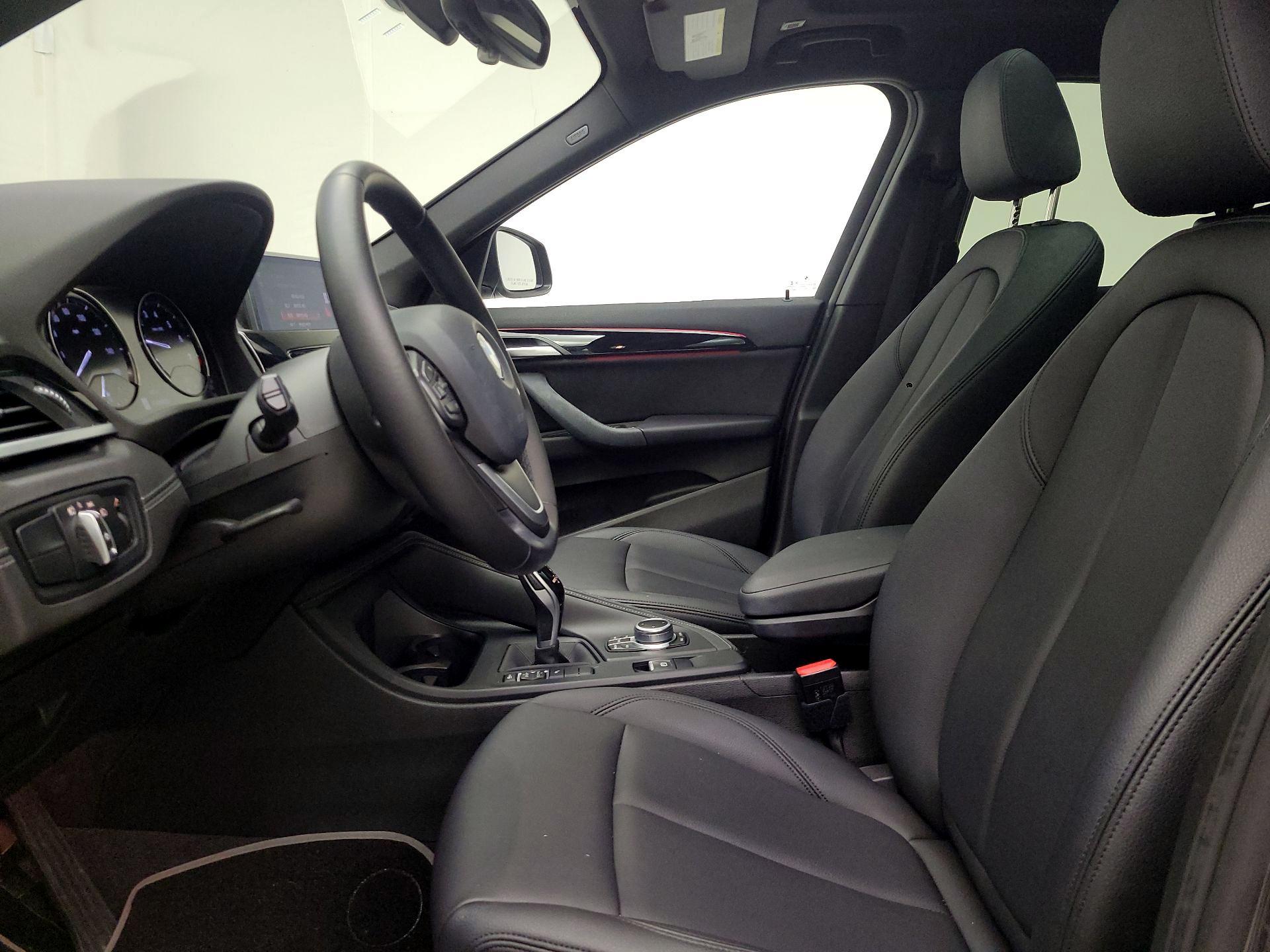 Thumbnail: 2021 BMW X1 - 11