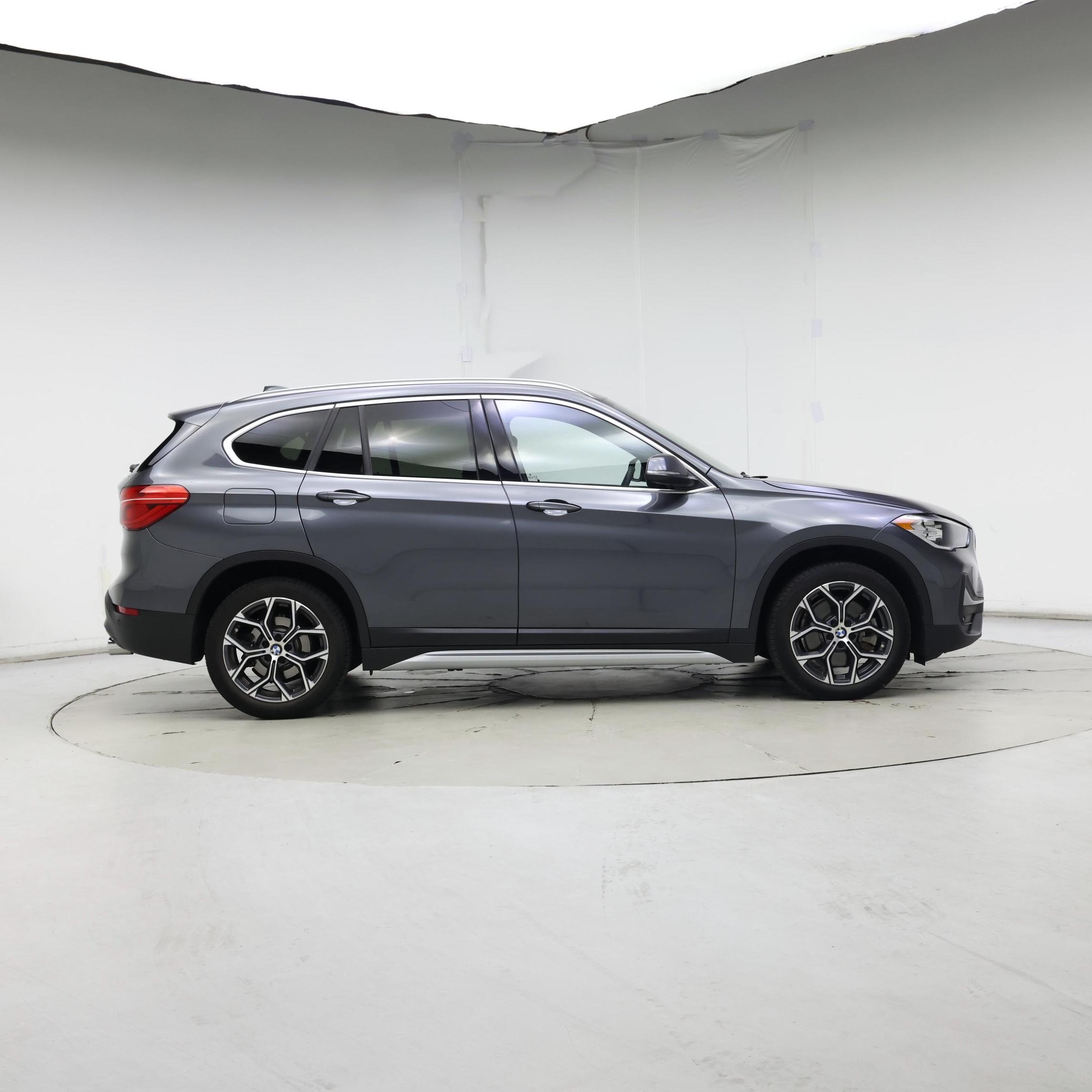 Thumbnail: 2021 BMW X1 - 7