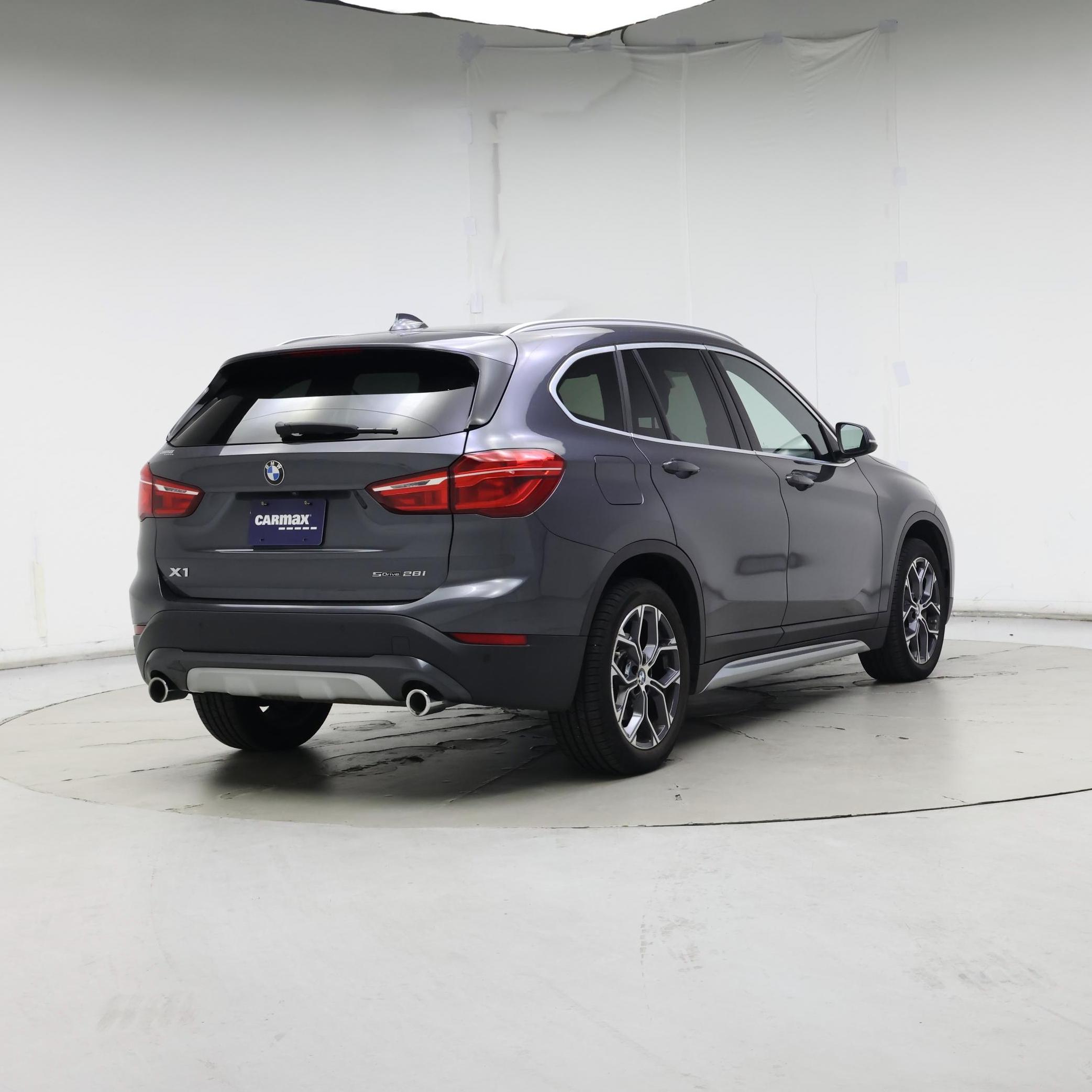 Thumbnail: 2021 BMW X1 - 8