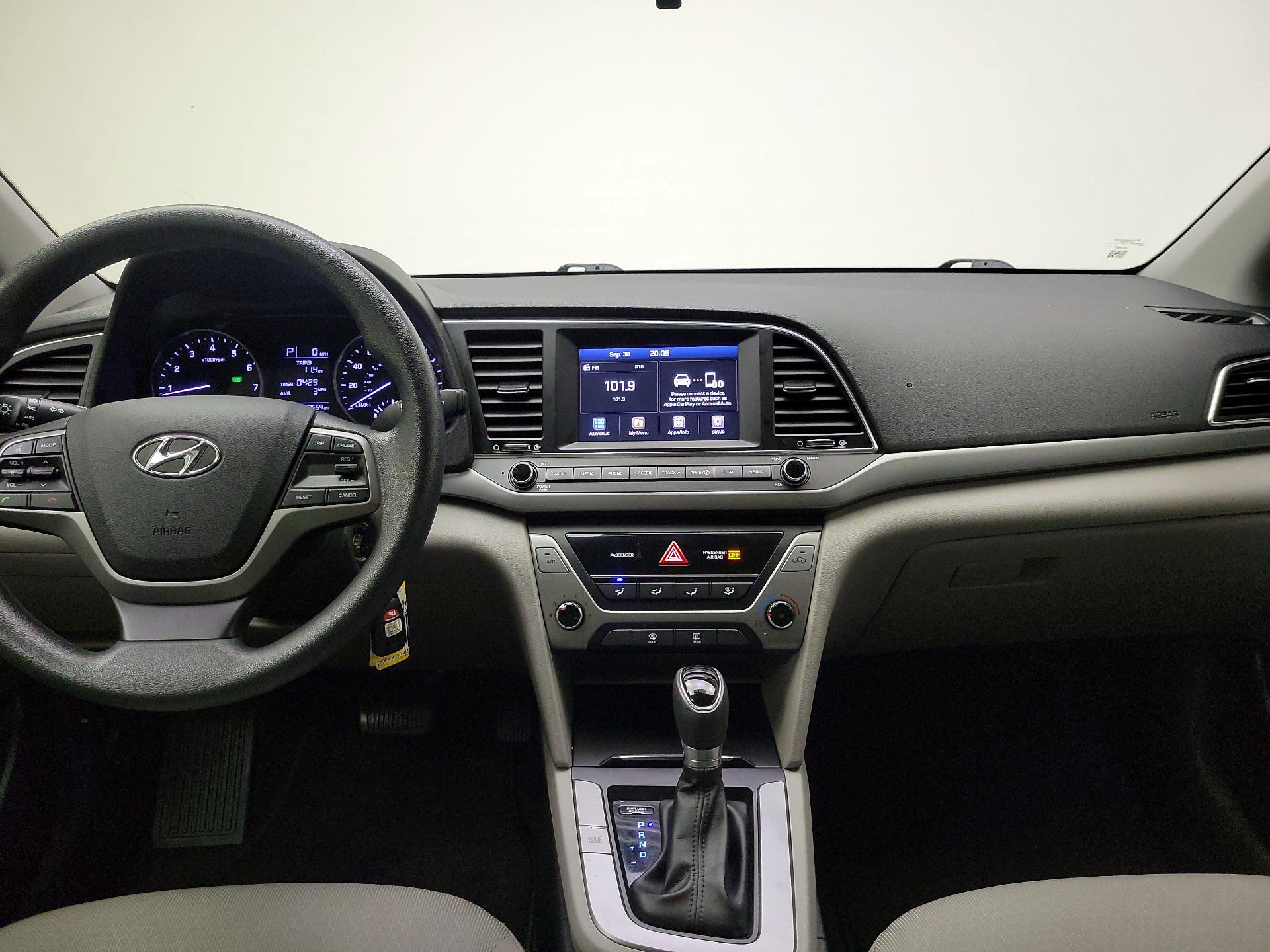 Thumbnail: 2017 Hyundai Elantra - 9