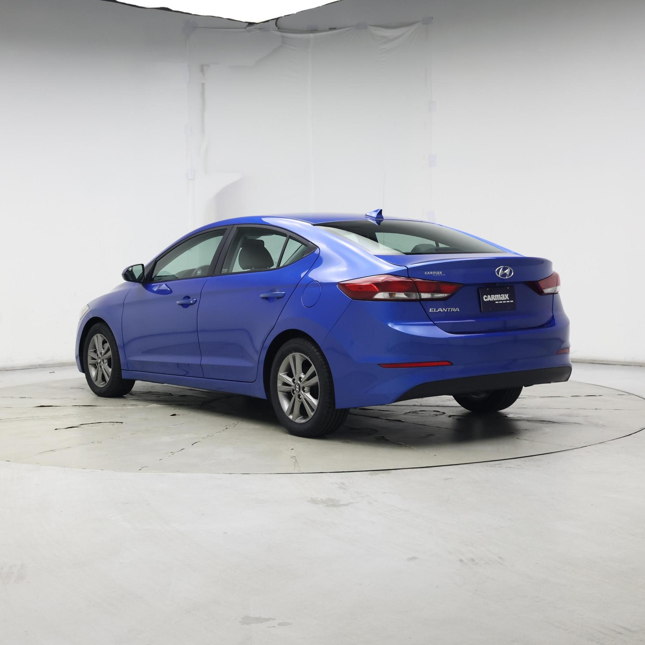 Thumbnail: 2017 Hyundai Elantra - 2