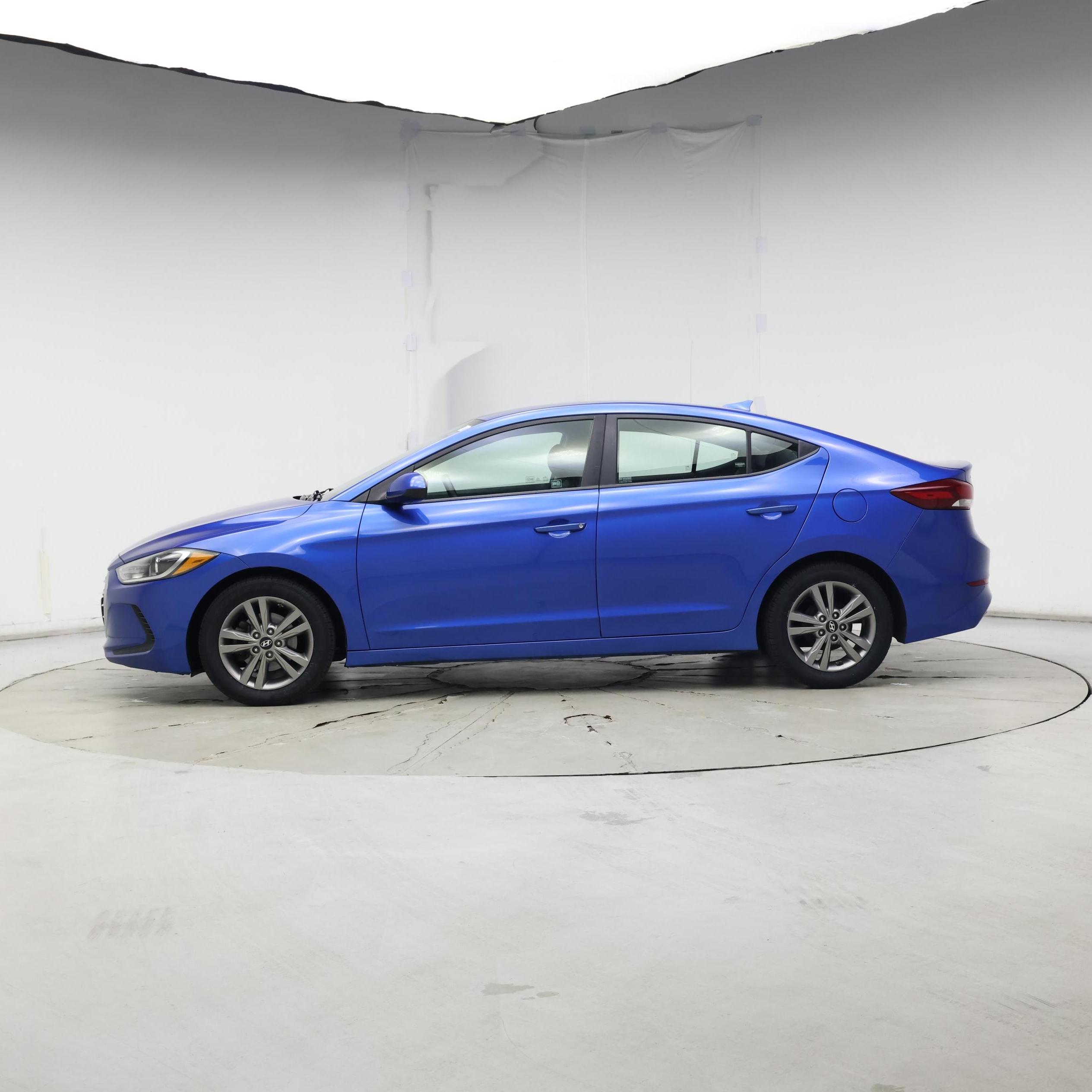 Thumbnail: 2017 Hyundai Elantra - 3