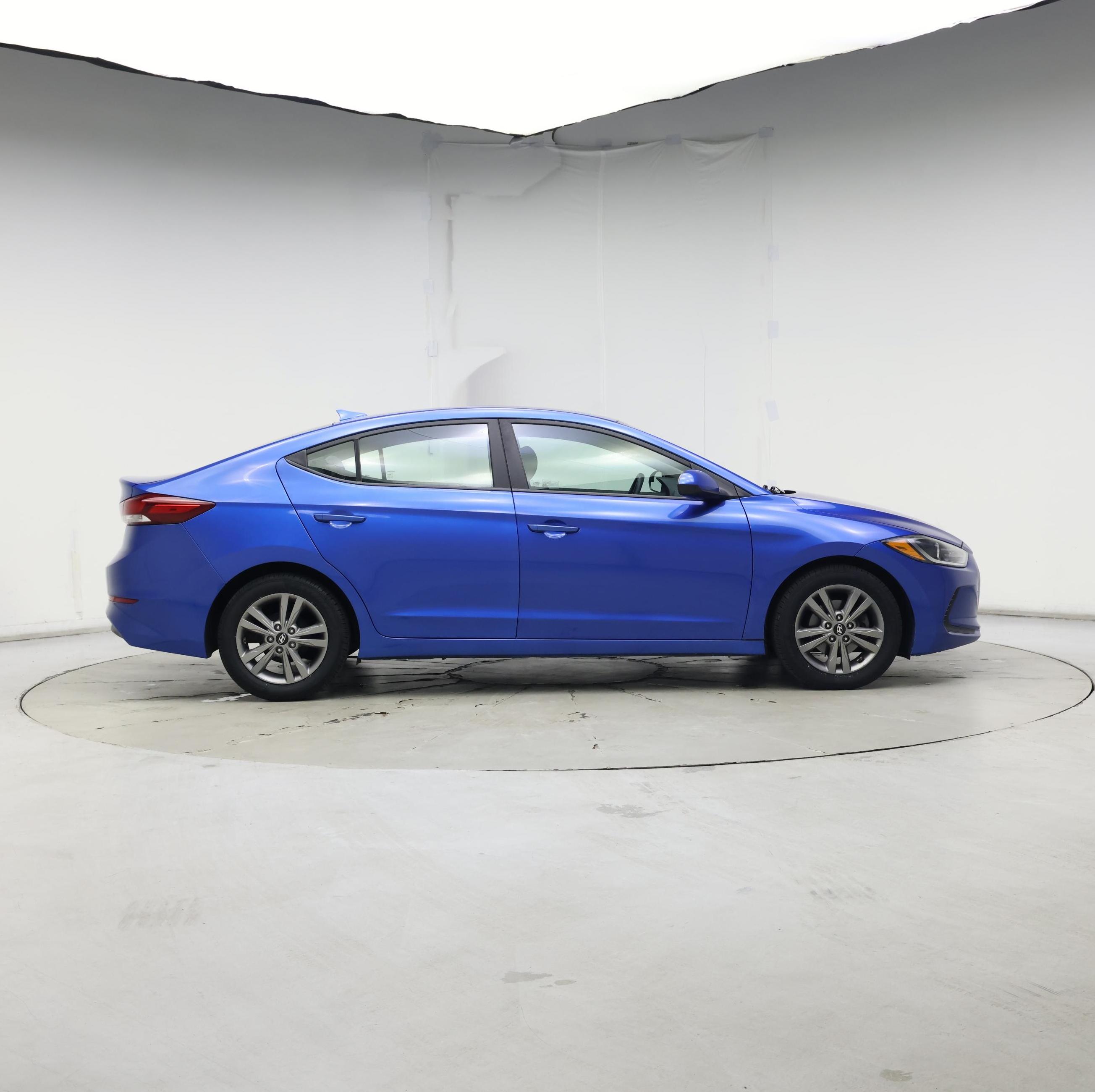 Thumbnail: 2017 Hyundai Elantra - 7