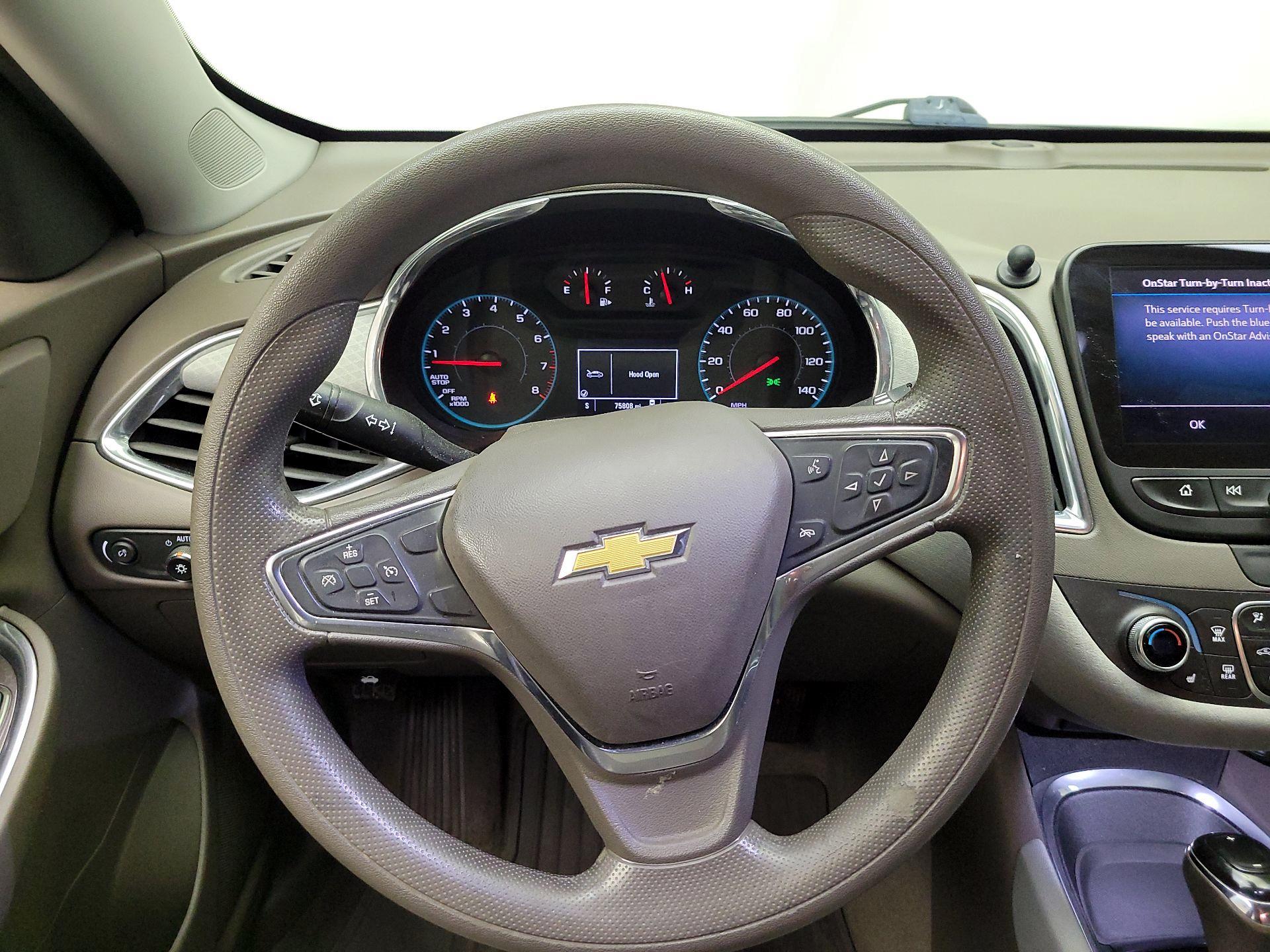 Thumbnail: 2019 Chevrolet Malibu - 10