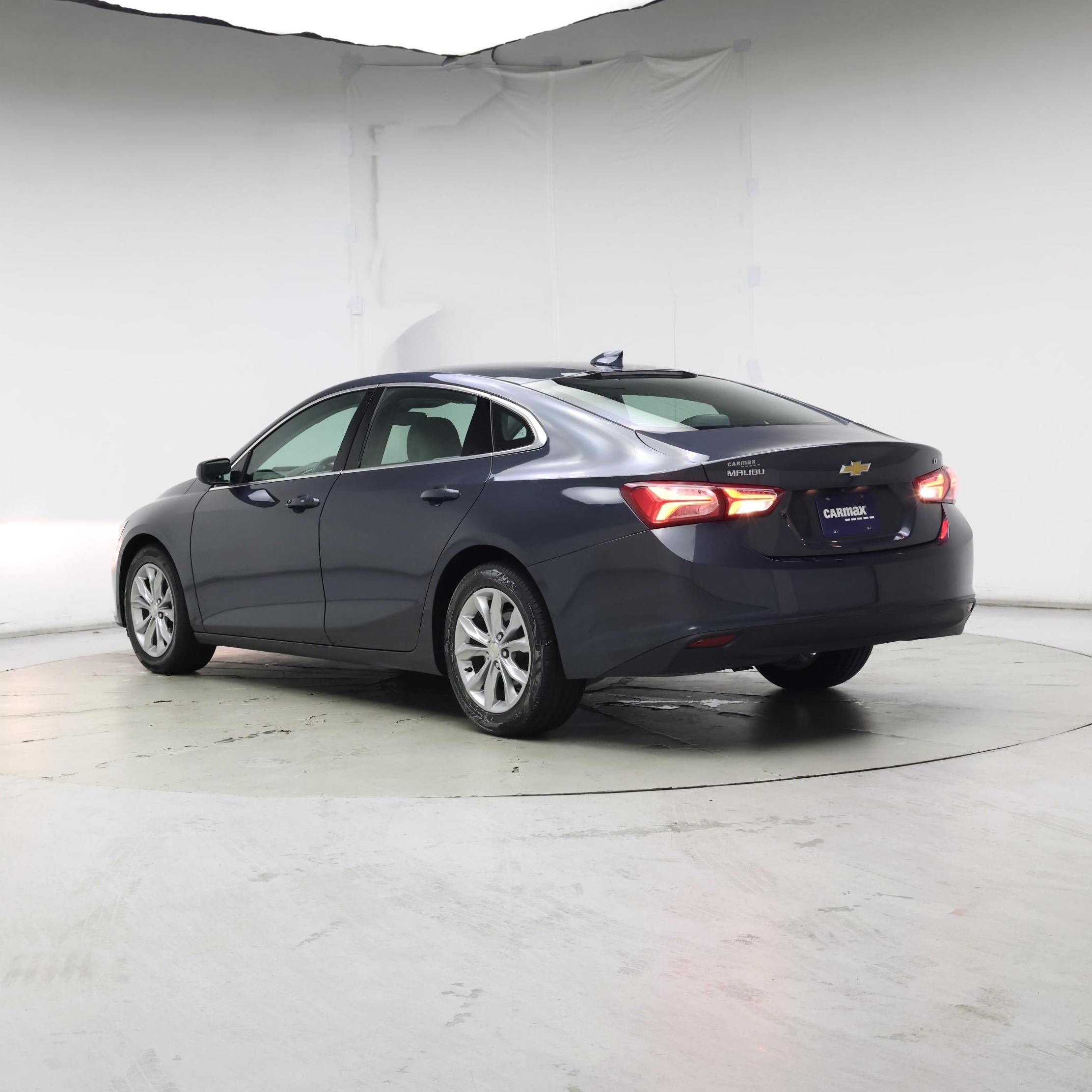 Thumbnail: 2019 Chevrolet Malibu - 2
