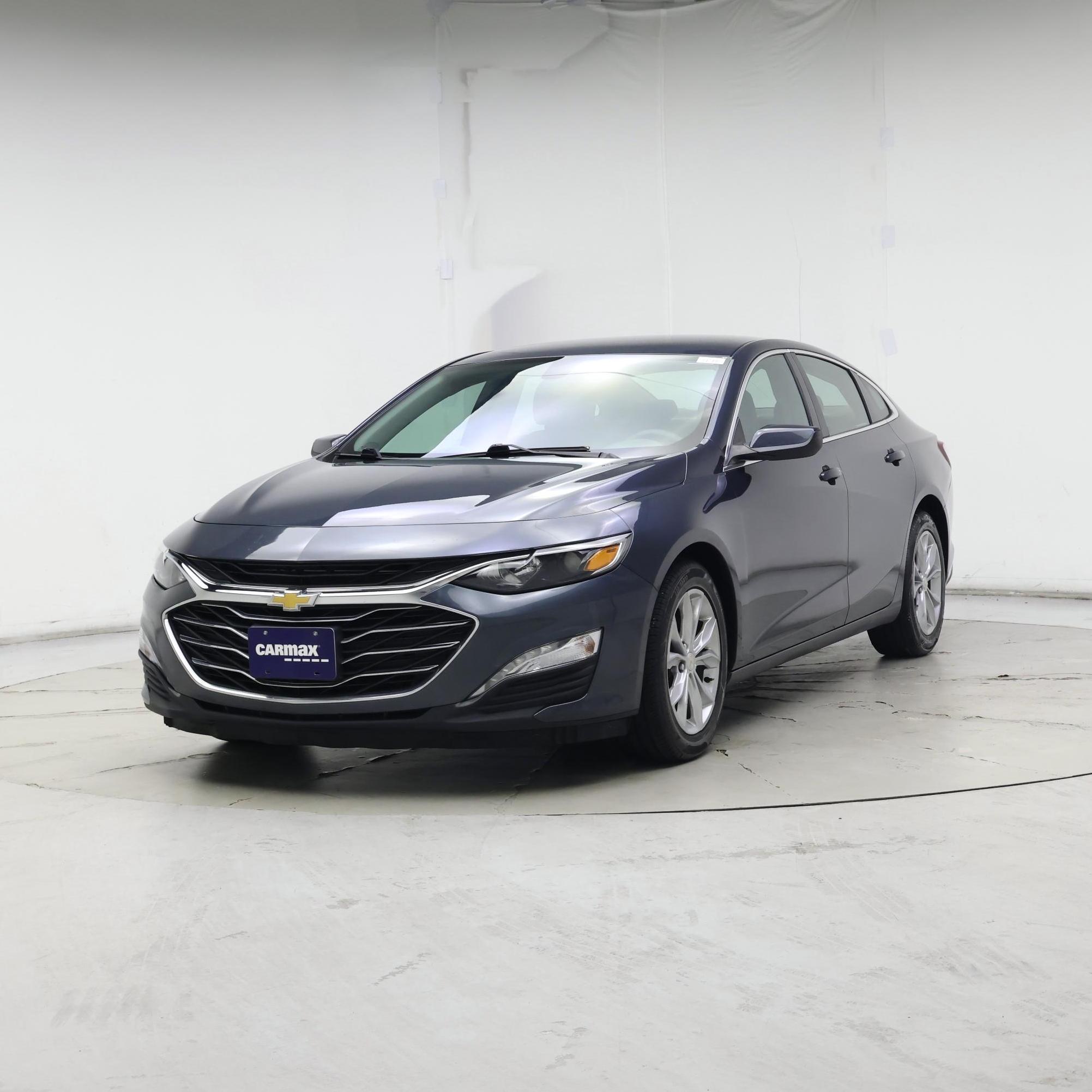 Thumbnail: 2019 Chevrolet Malibu - 4