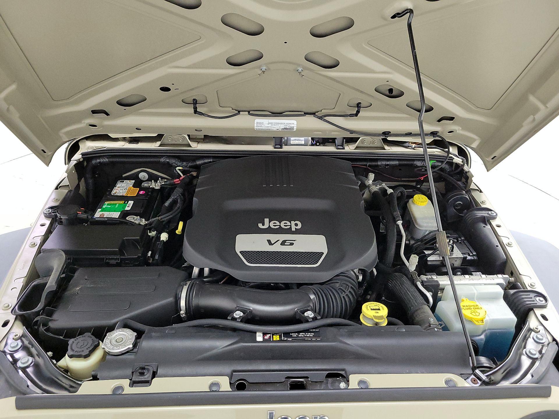 Thumbnail: 2018 Jeep Wrangler - 20