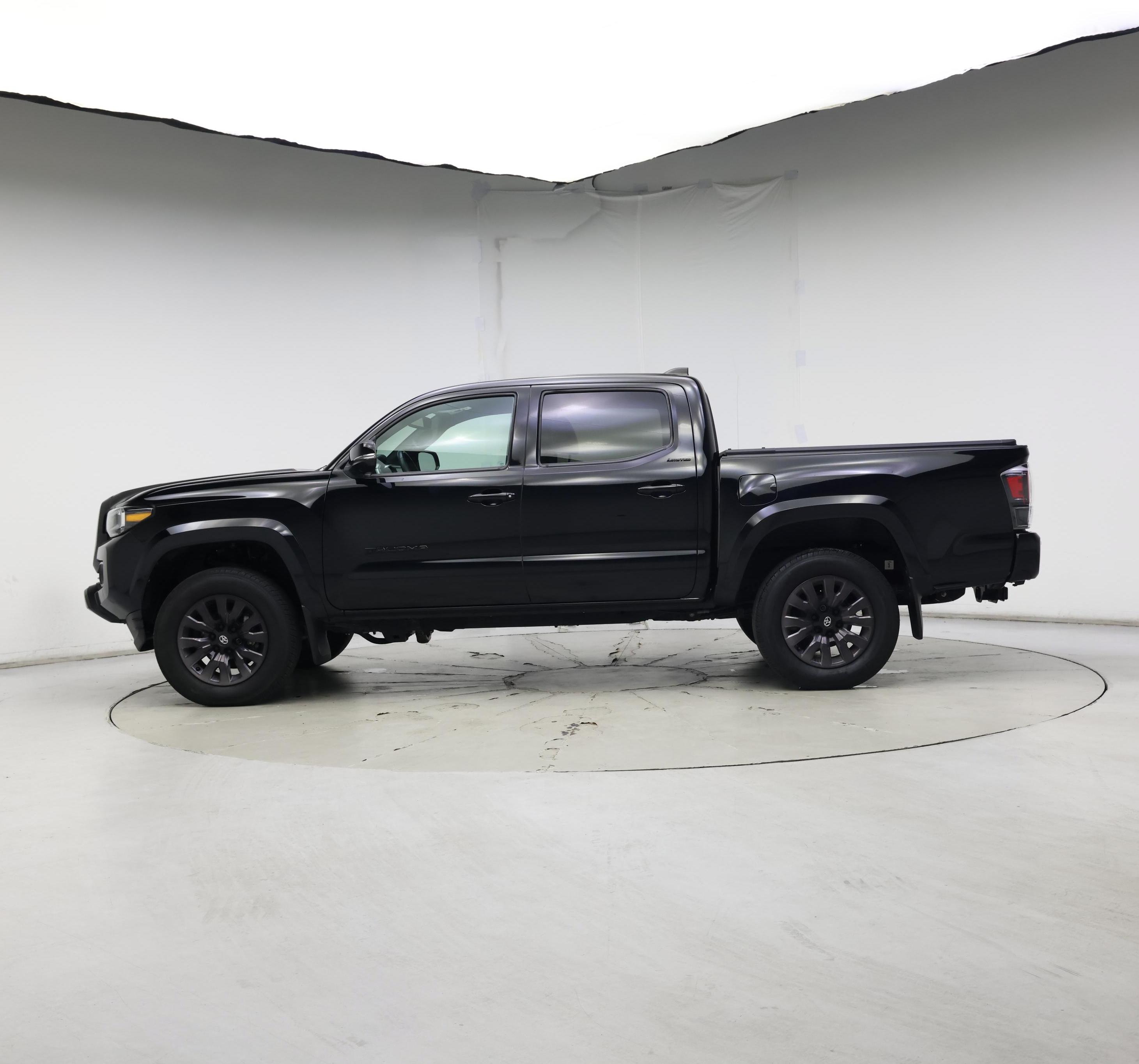 Thumbnail: 2022 Toyota Tacoma - 3