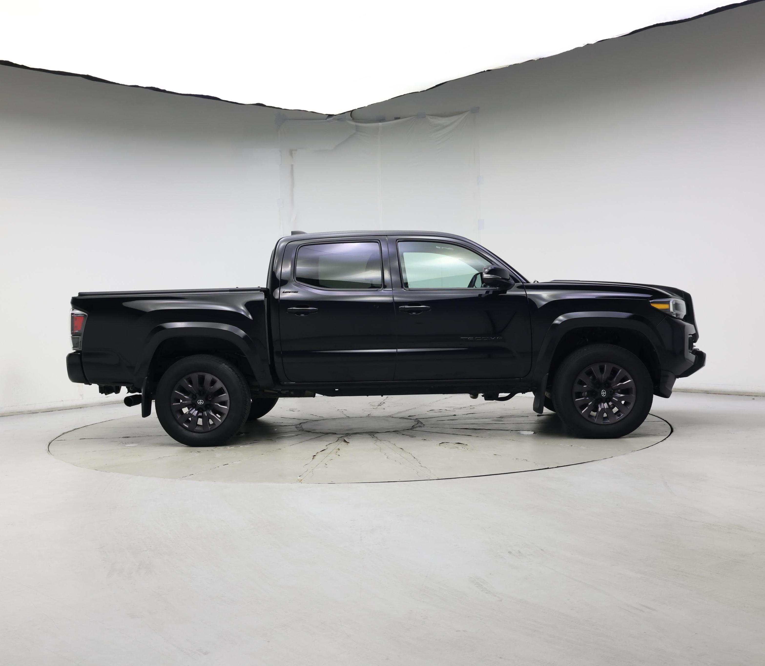 Thumbnail: 2022 Toyota Tacoma - 7
