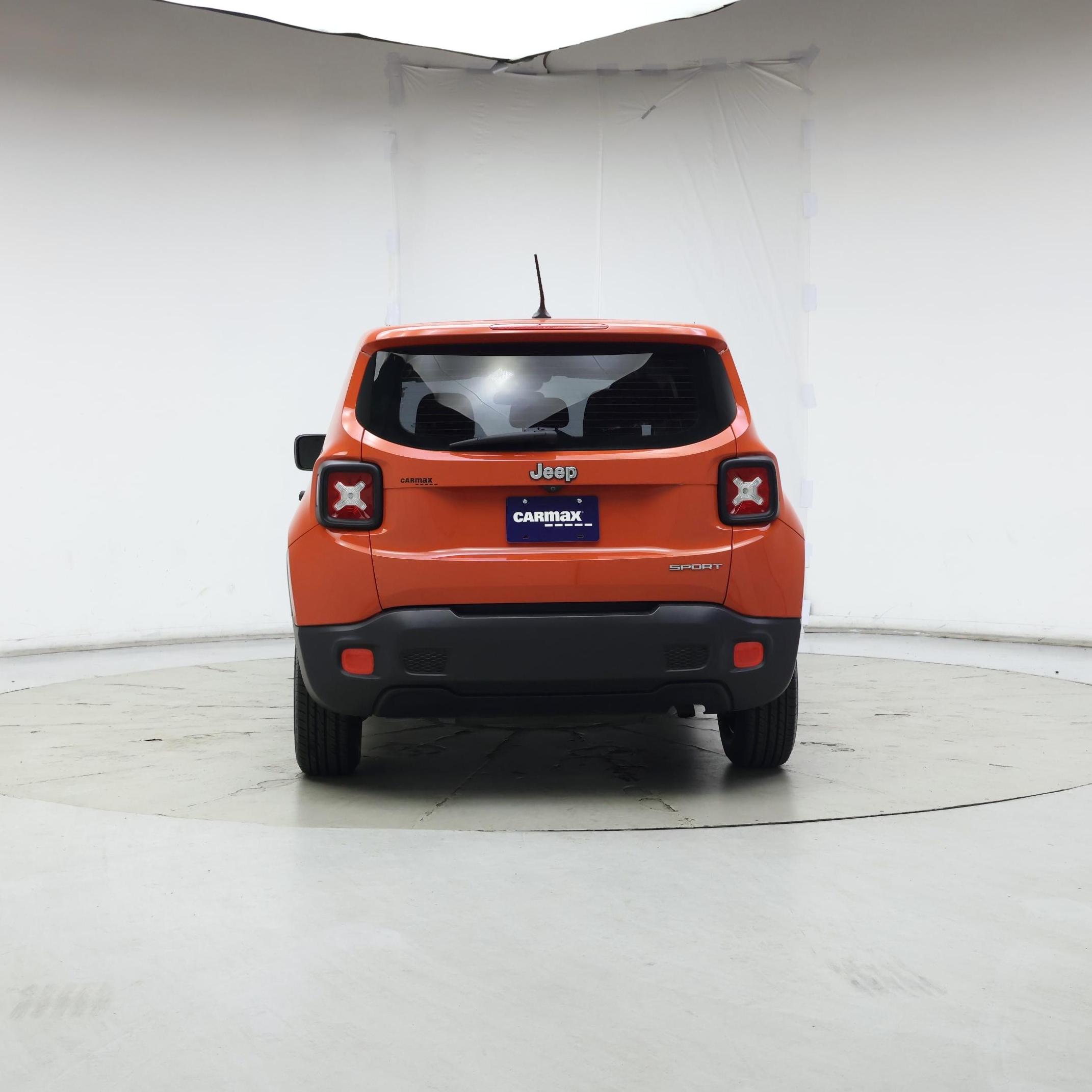 Thumbnail: 2017 Jeep Renegade - 6