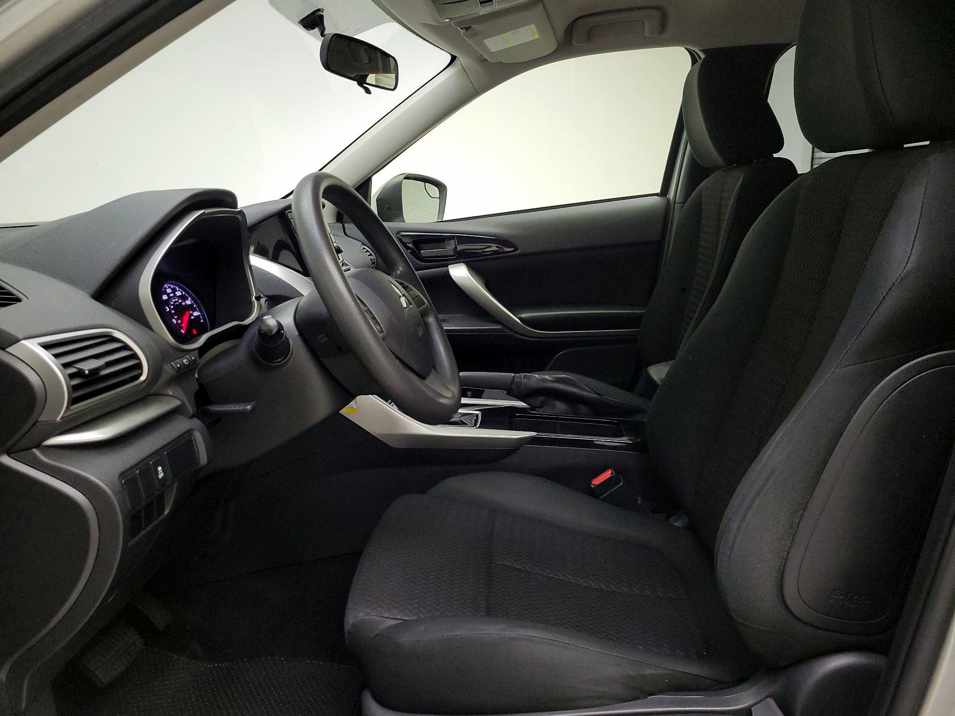 Thumbnail: 2020 Mitsubishi Eclipse Cross - 11