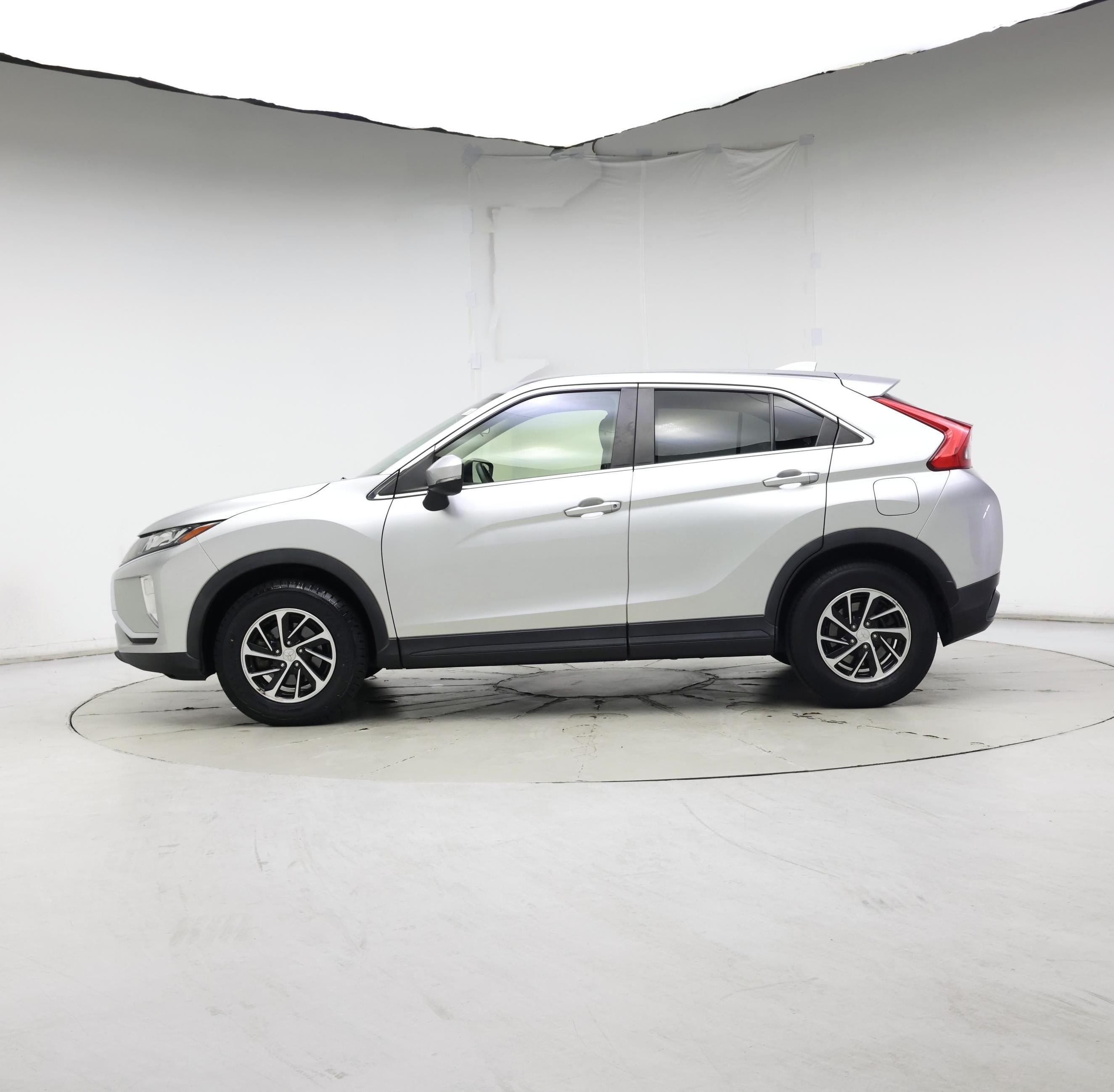 Thumbnail: 2020 Mitsubishi Eclipse Cross - 3