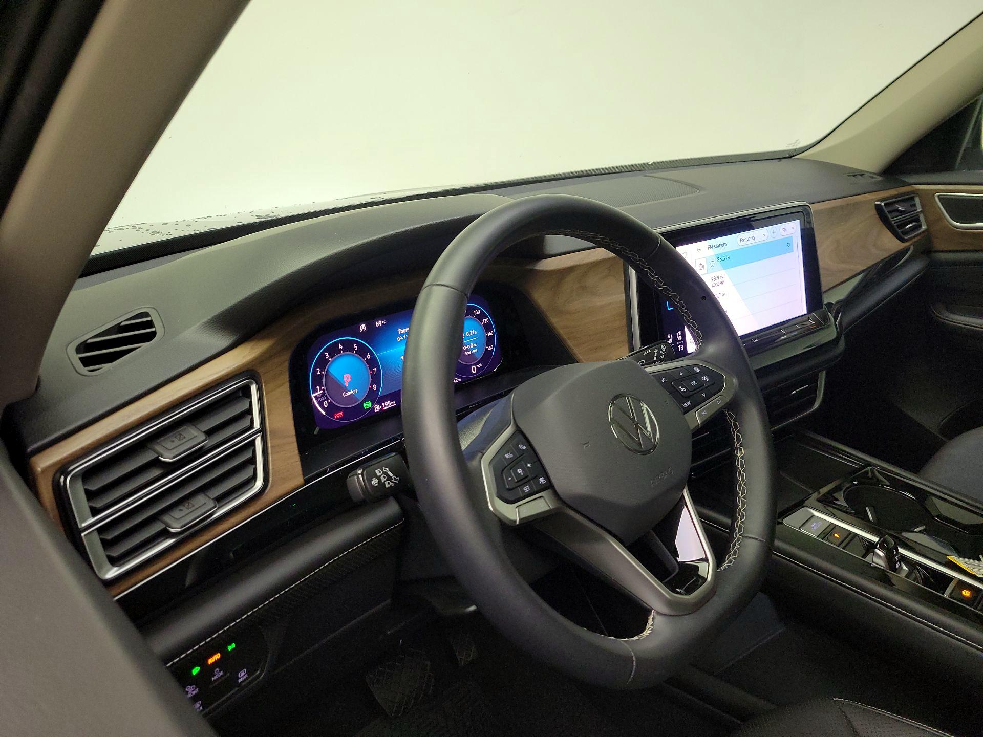 Thumbnail: 2024 Volkswagen Atlas - 9