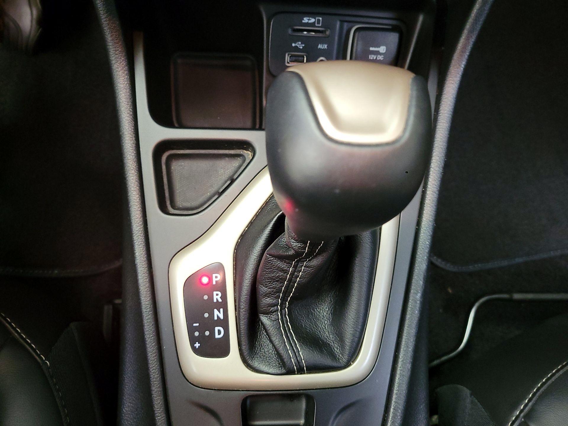 Thumbnail: 2018 Jeep Cherokee - 17