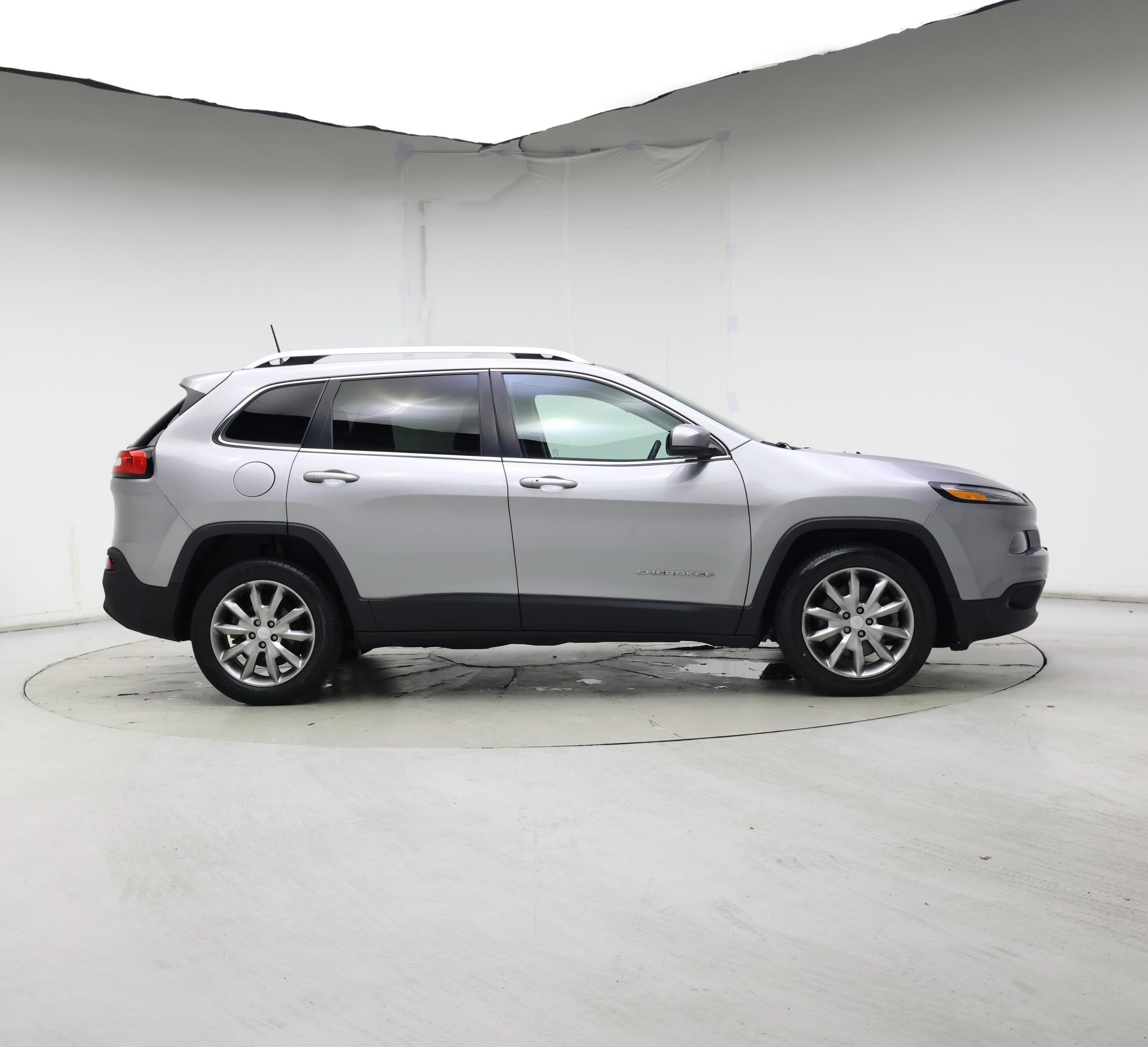 Thumbnail: 2018 Jeep Cherokee - 7