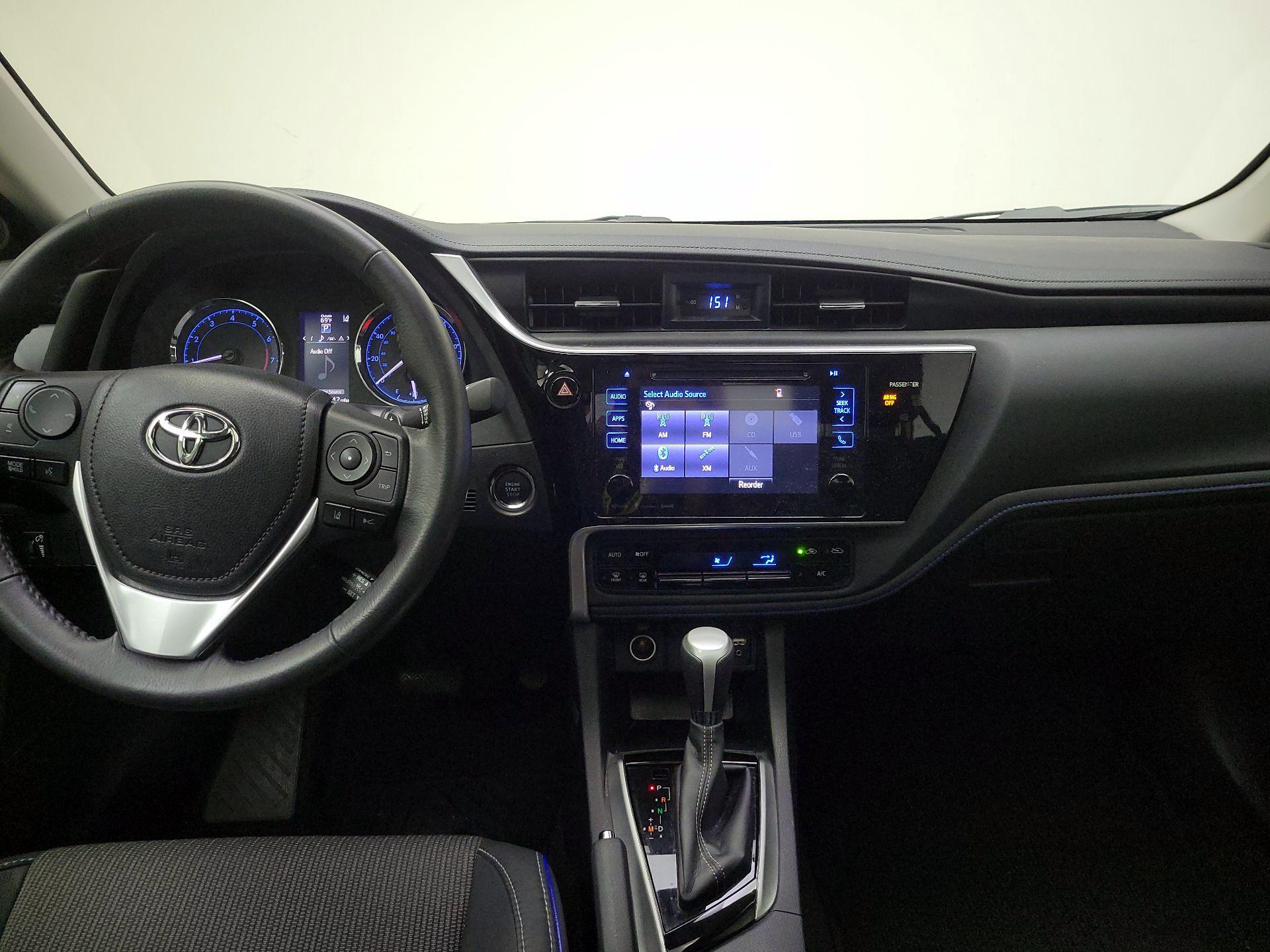 Thumbnail: 2017 Toyota Corolla - 9