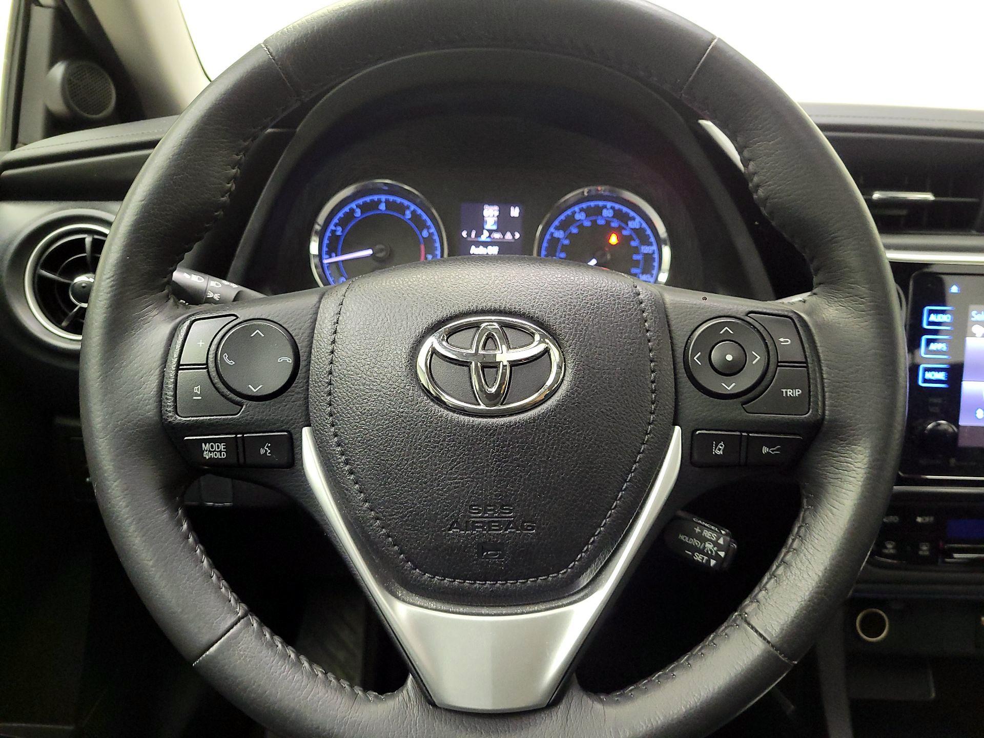 Thumbnail: 2017 Toyota Corolla - 10