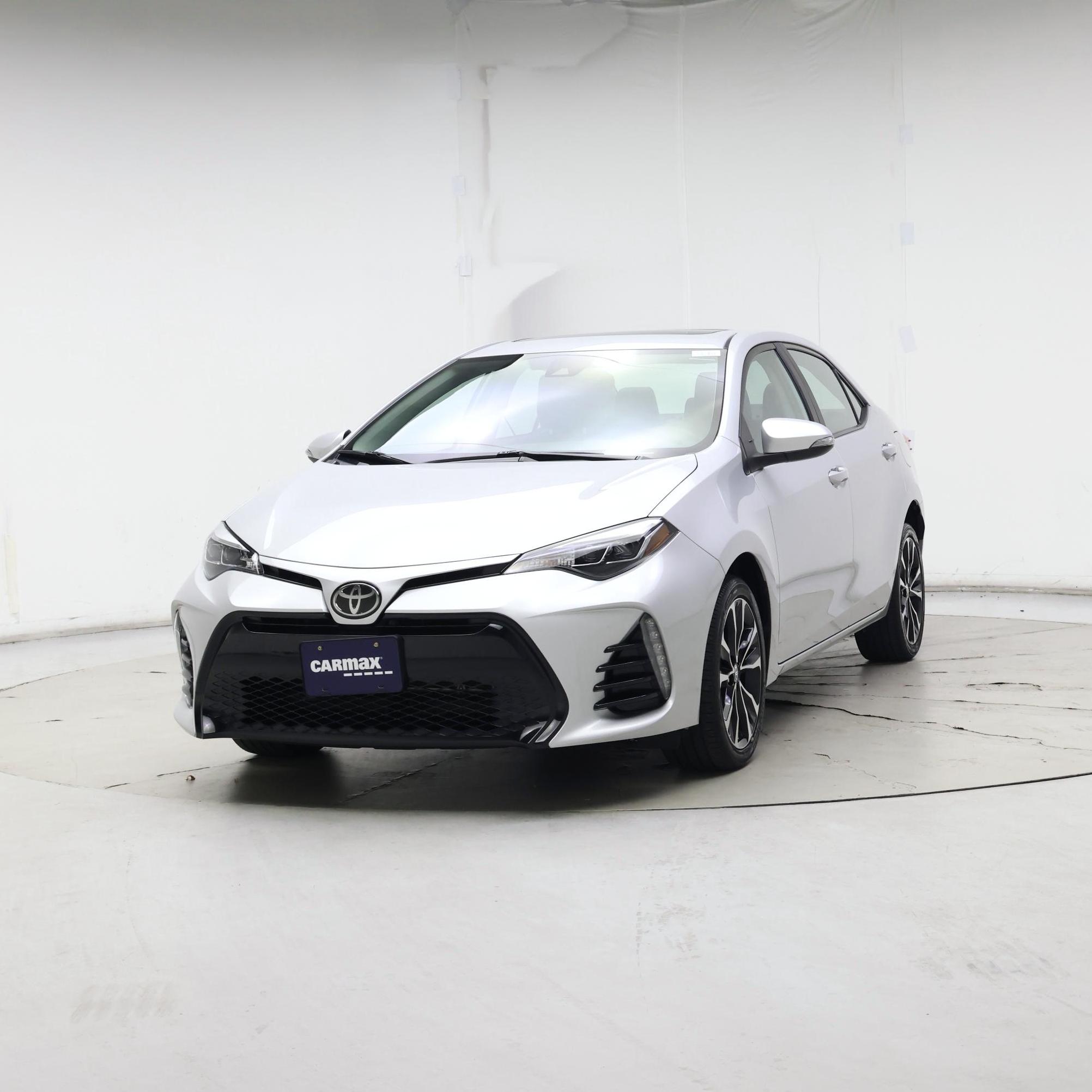 Thumbnail: 2017 Toyota Corolla - 4