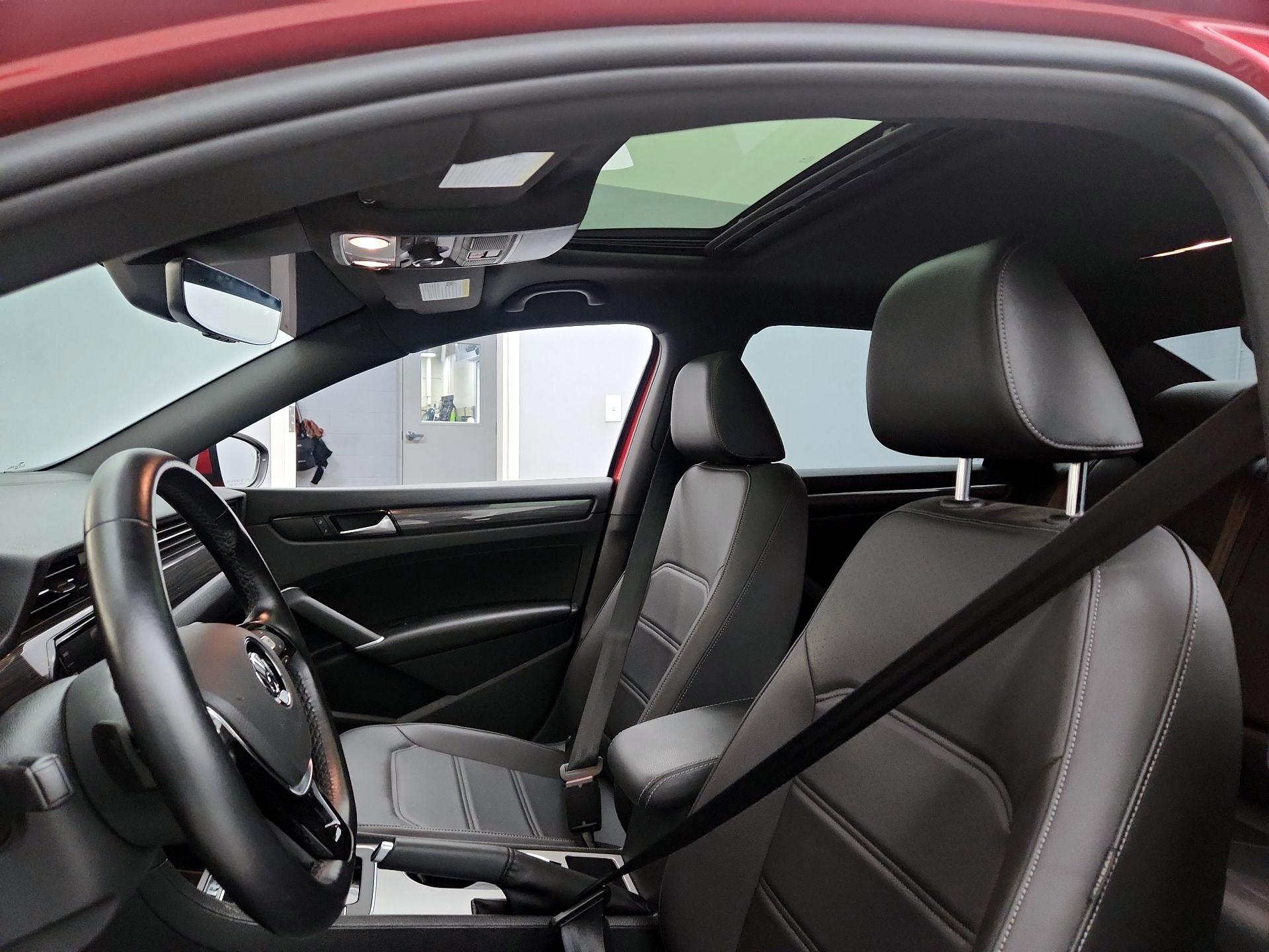 Thumbnail: 2021 Volkswagen Passat - 19