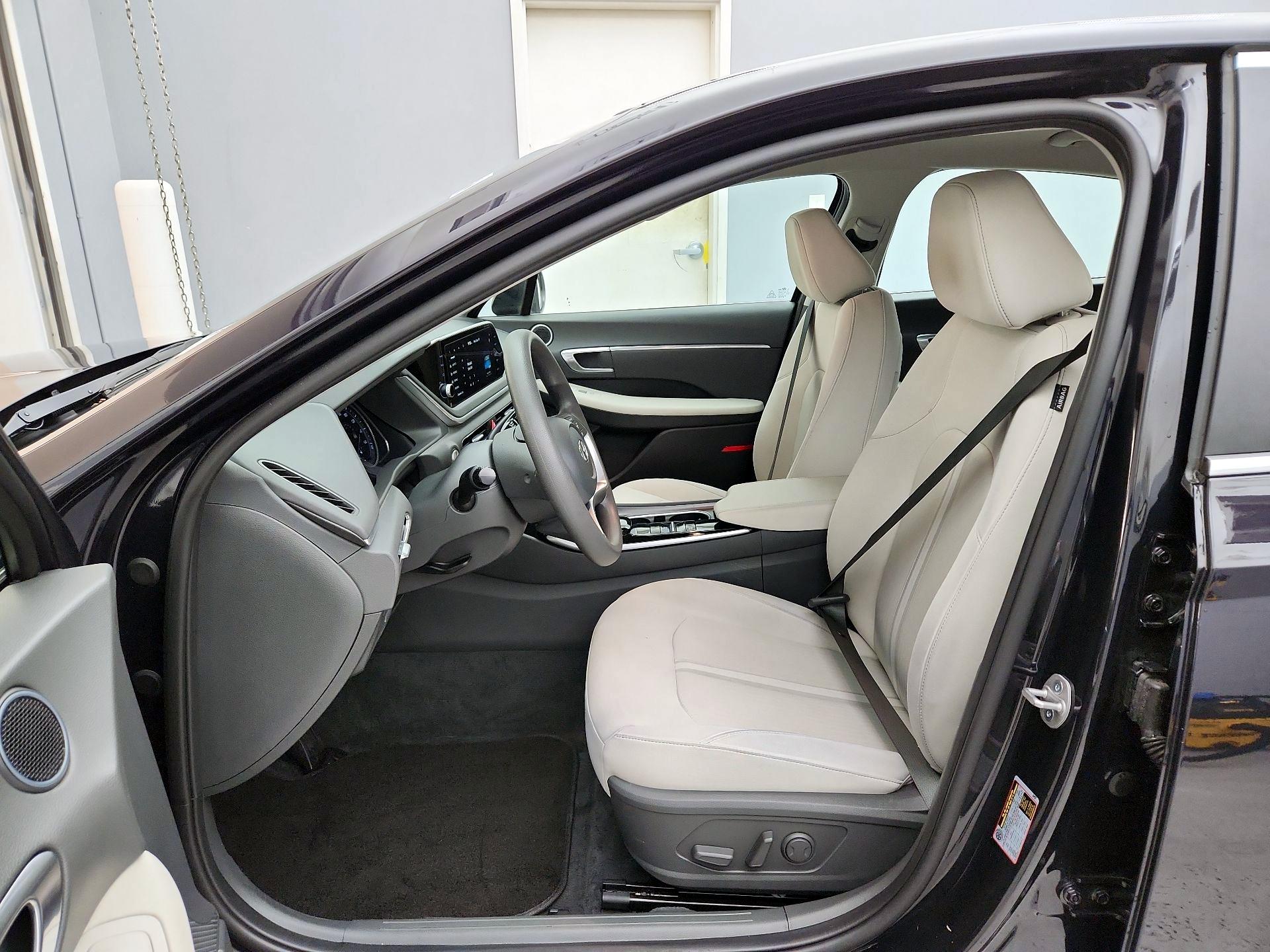 Thumbnail: 2023 Hyundai Sonata - 11