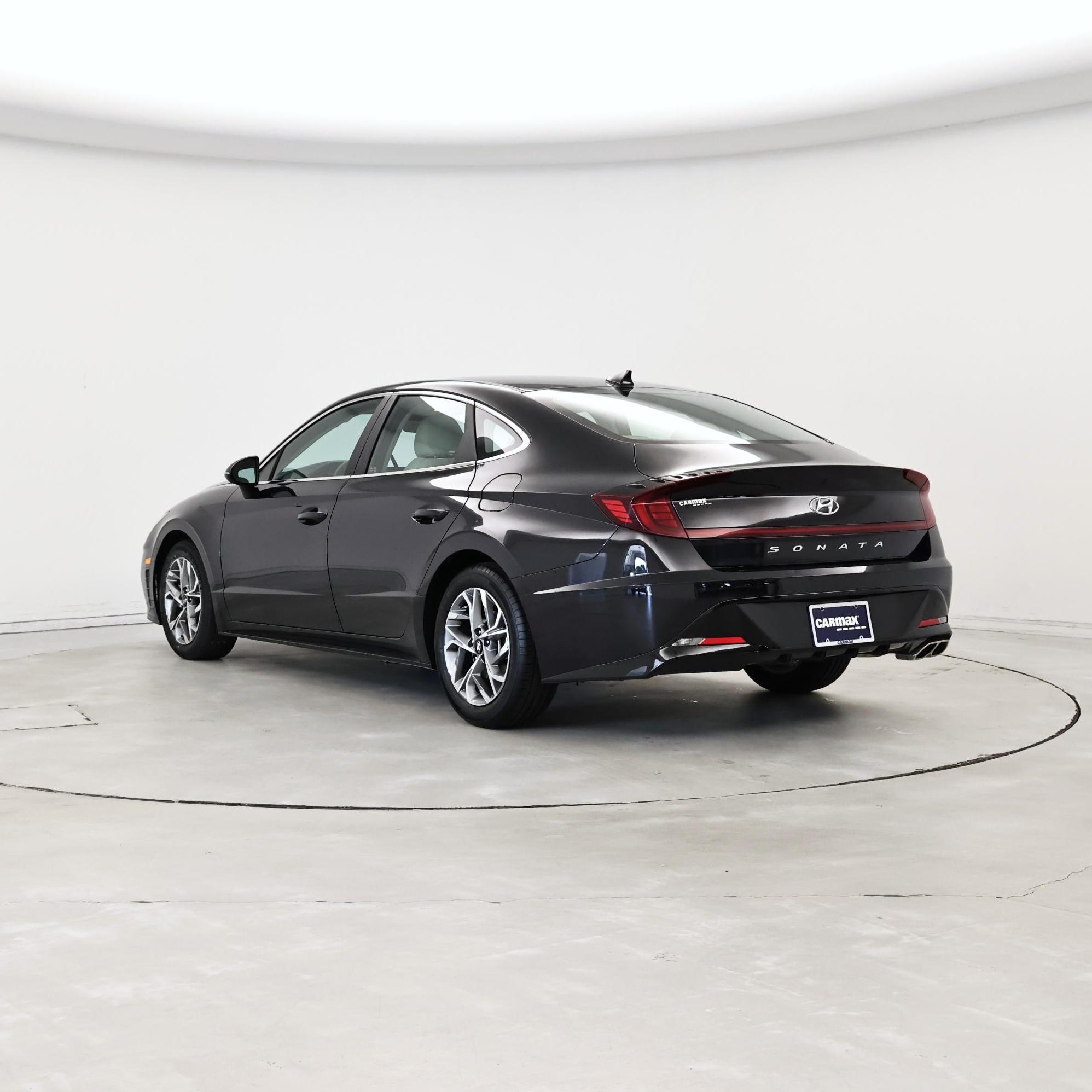 Thumbnail: 2023 Hyundai Sonata - 2
