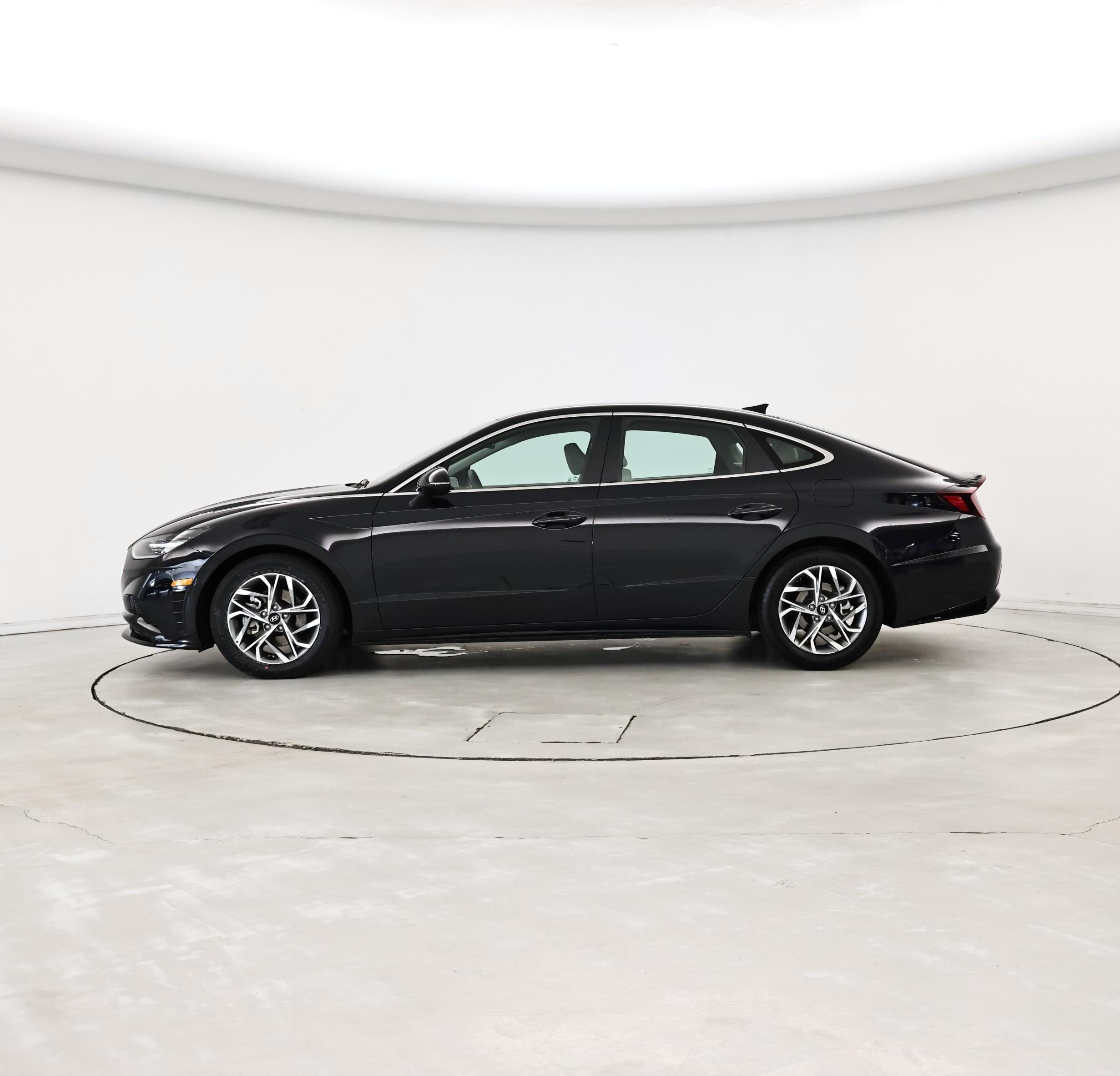 Thumbnail: 2023 Hyundai Sonata - 3