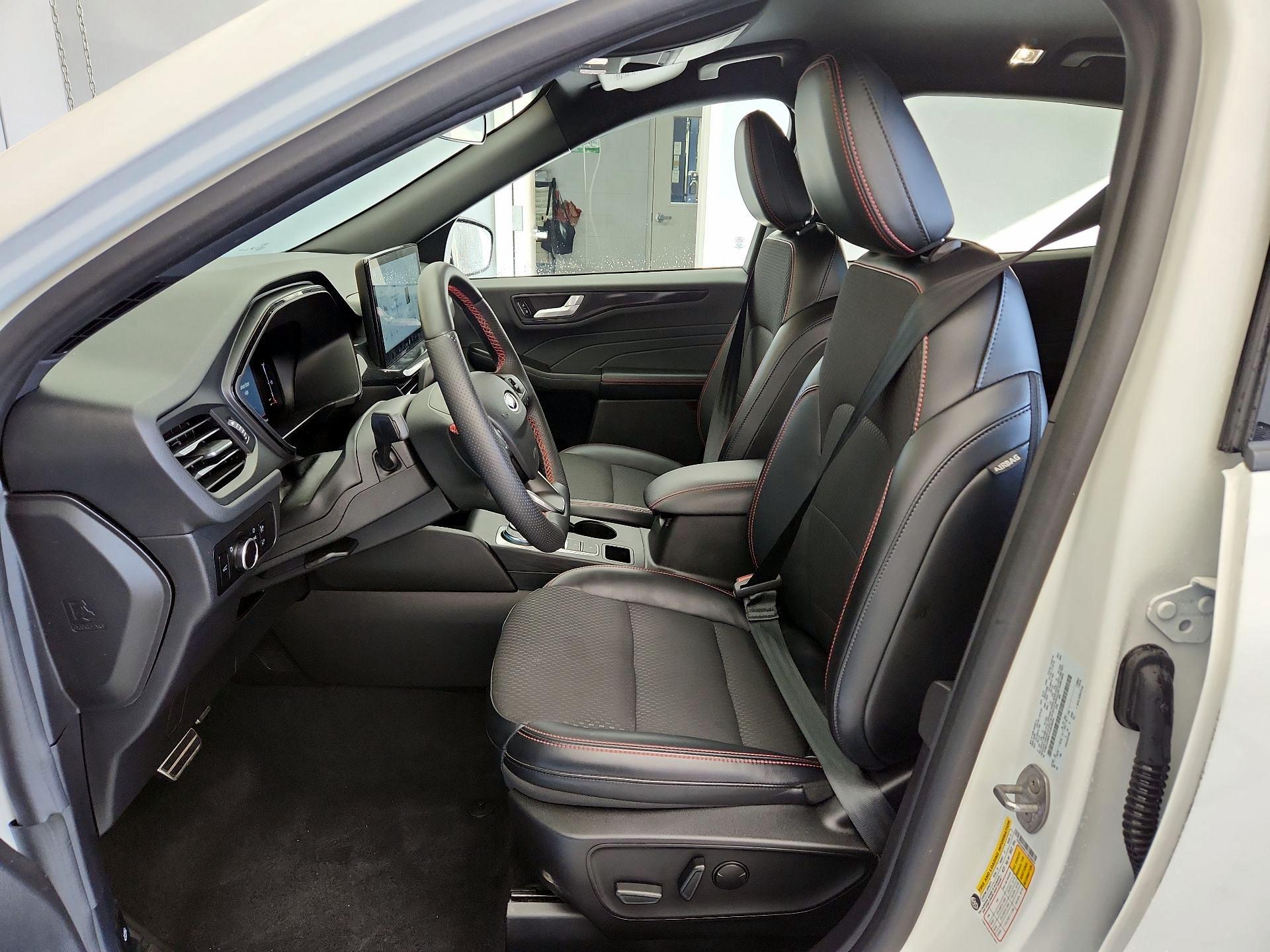 Thumbnail: 2023 Ford Escape - 11
