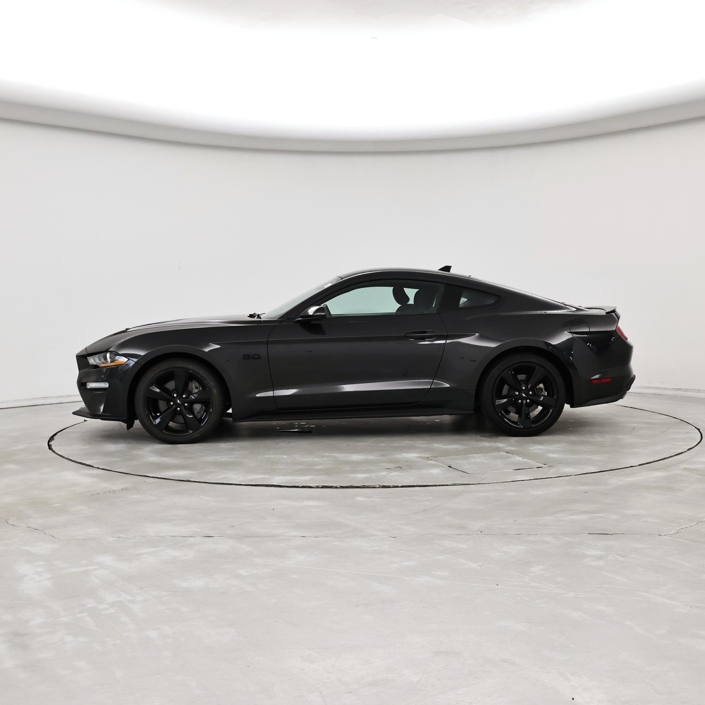Thumbnail: 2022 Ford Mustang - 3