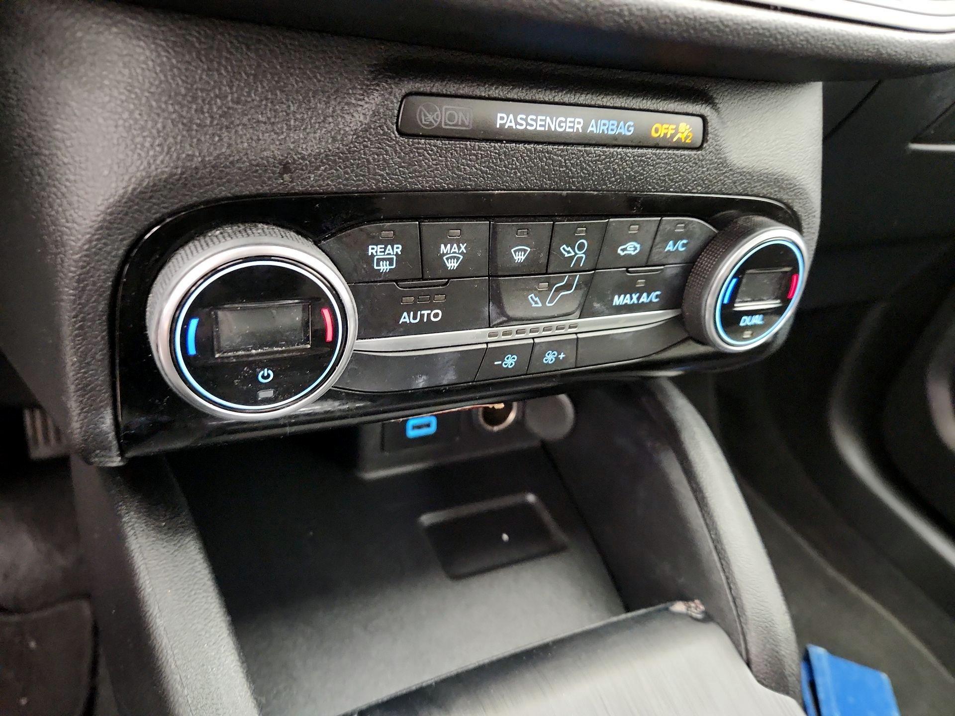 Thumbnail: 2021 Ford Escape - 16