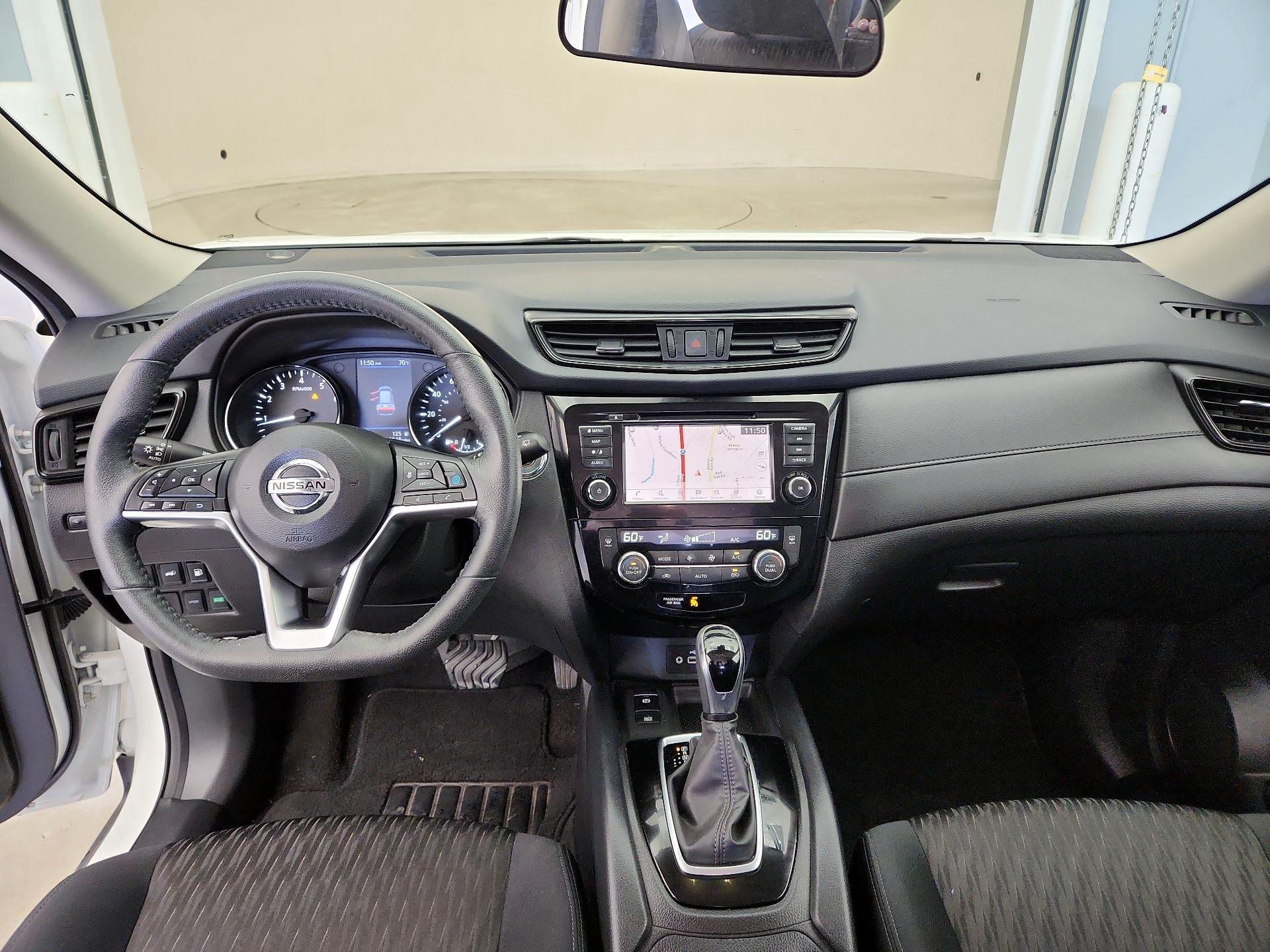 Thumbnail: 2020 Nissan Rogue - 9