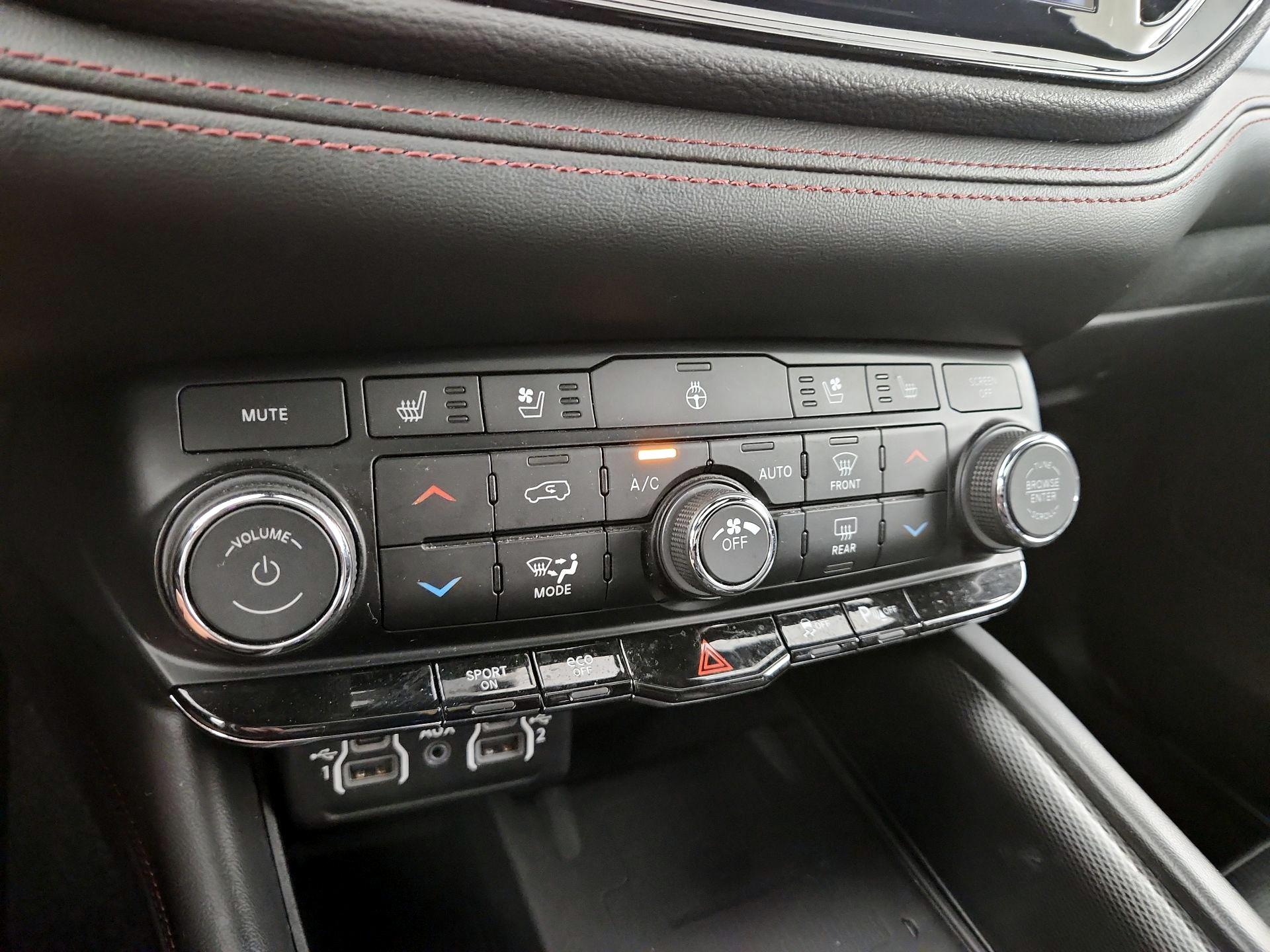 Thumbnail: 2022 Dodge Durango - 17