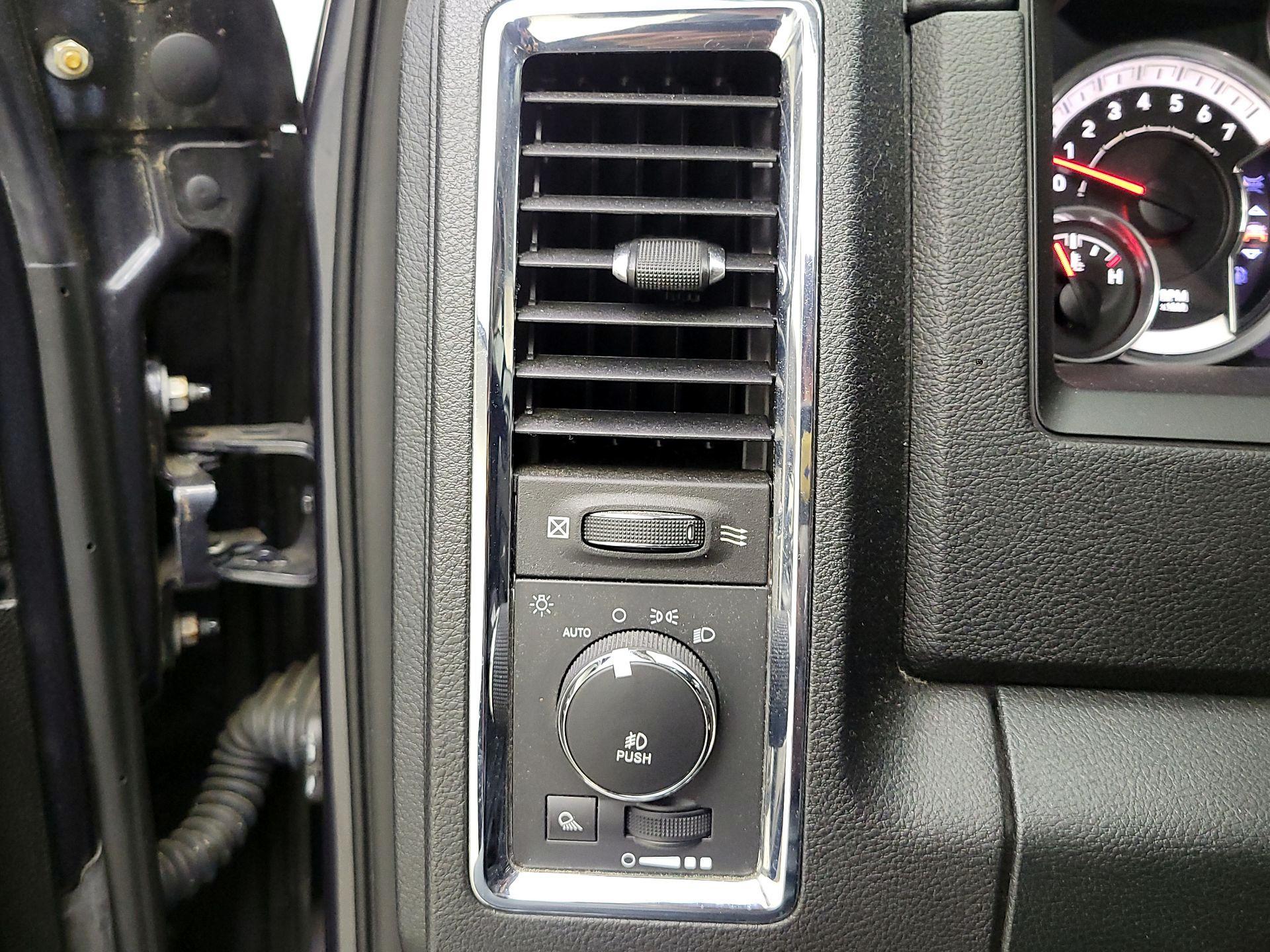Thumbnail: 2016 RAM 1500 - 13