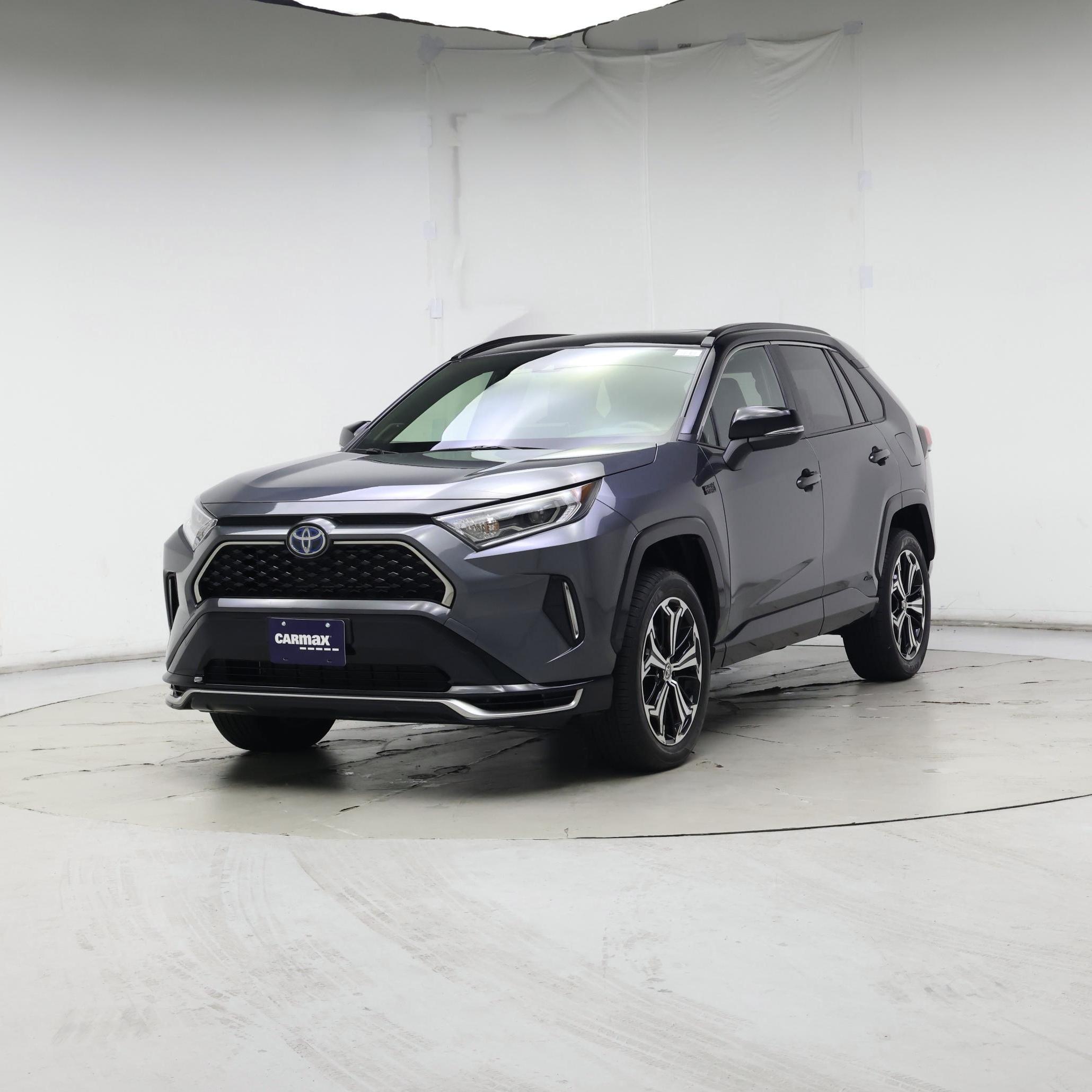Thumbnail: 2021 Toyota RAV4 - 4