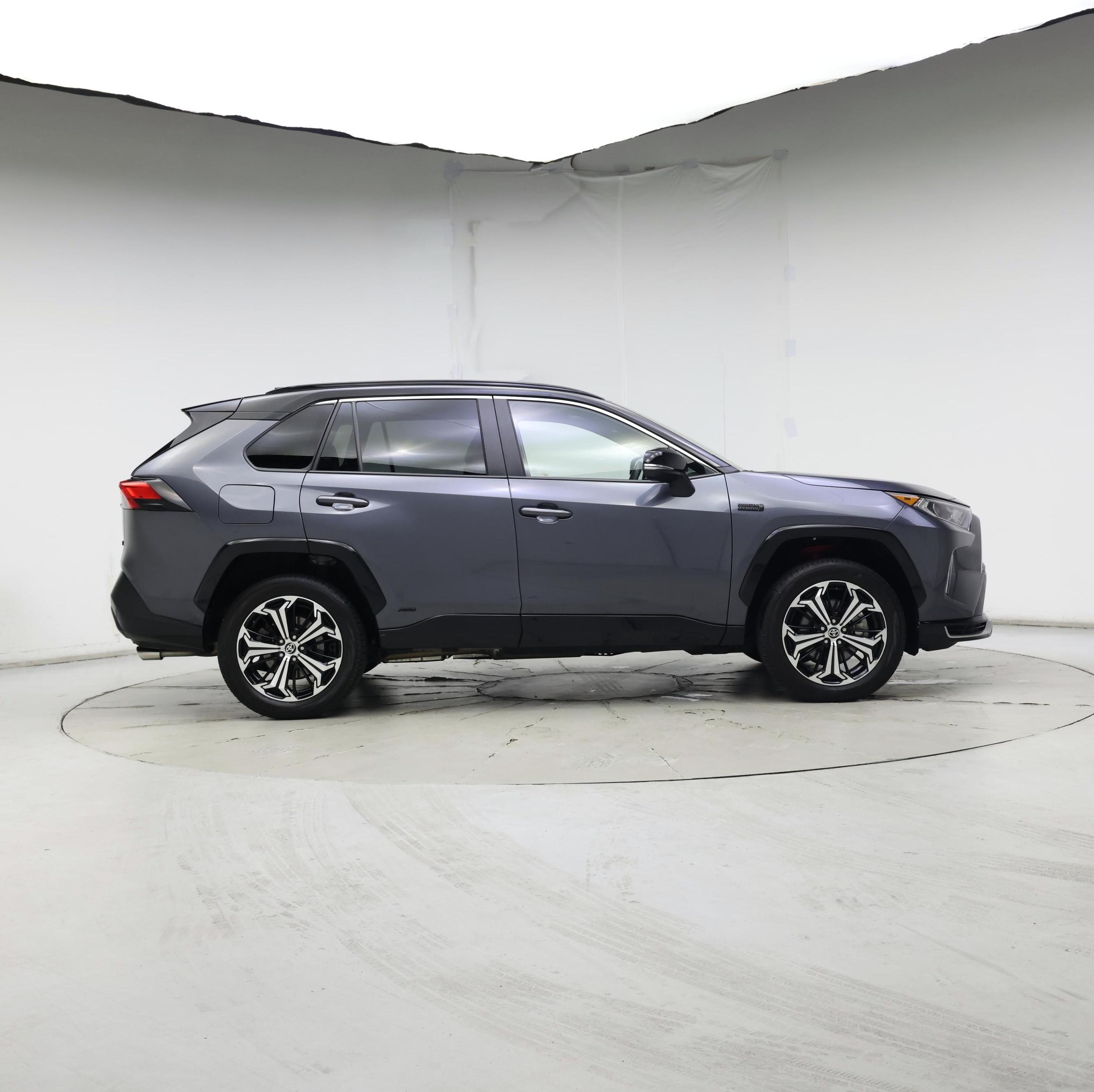 Thumbnail: 2021 Toyota RAV4 - 7