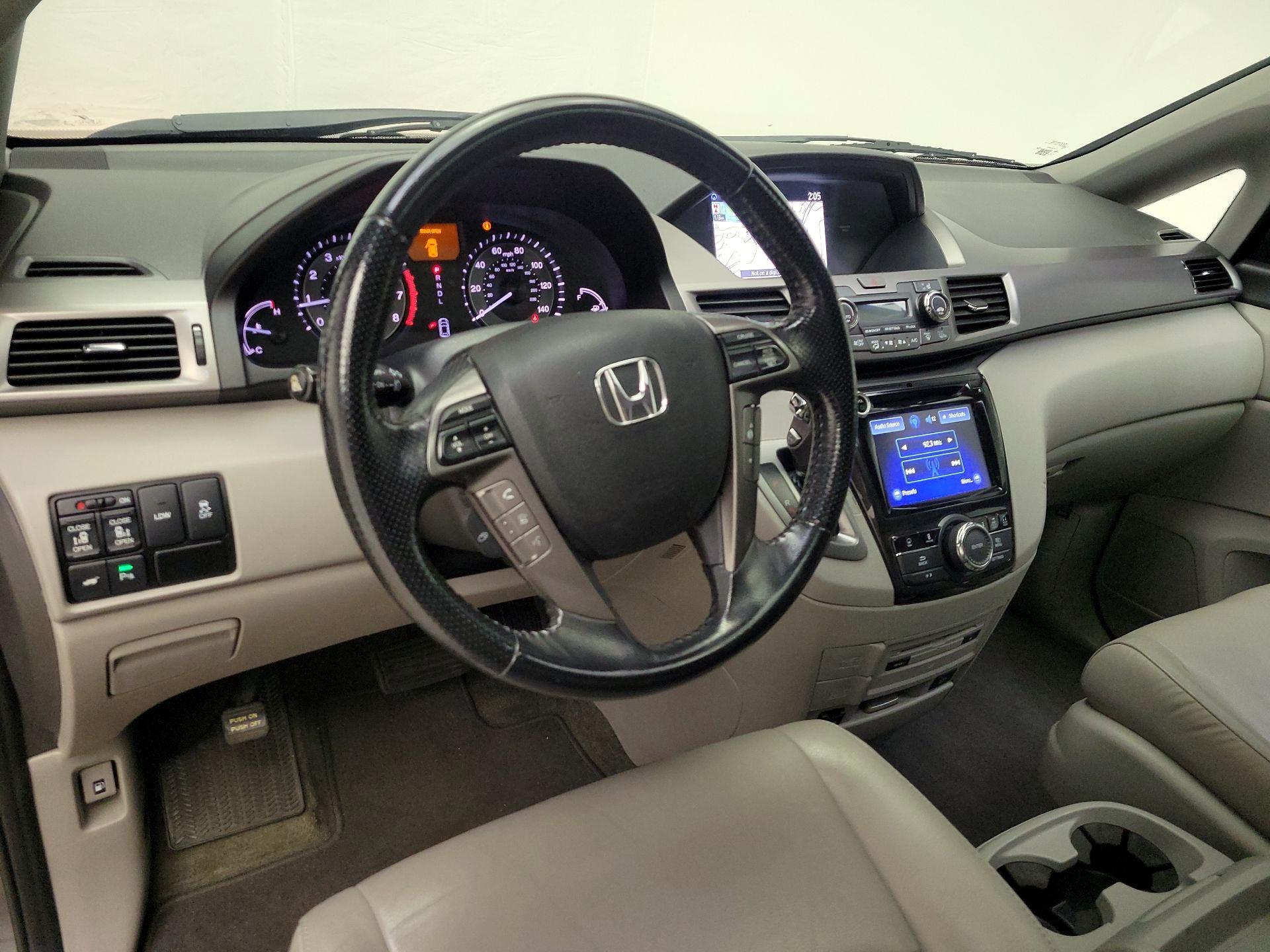 Thumbnail: 2015 Honda Odyssey - 9