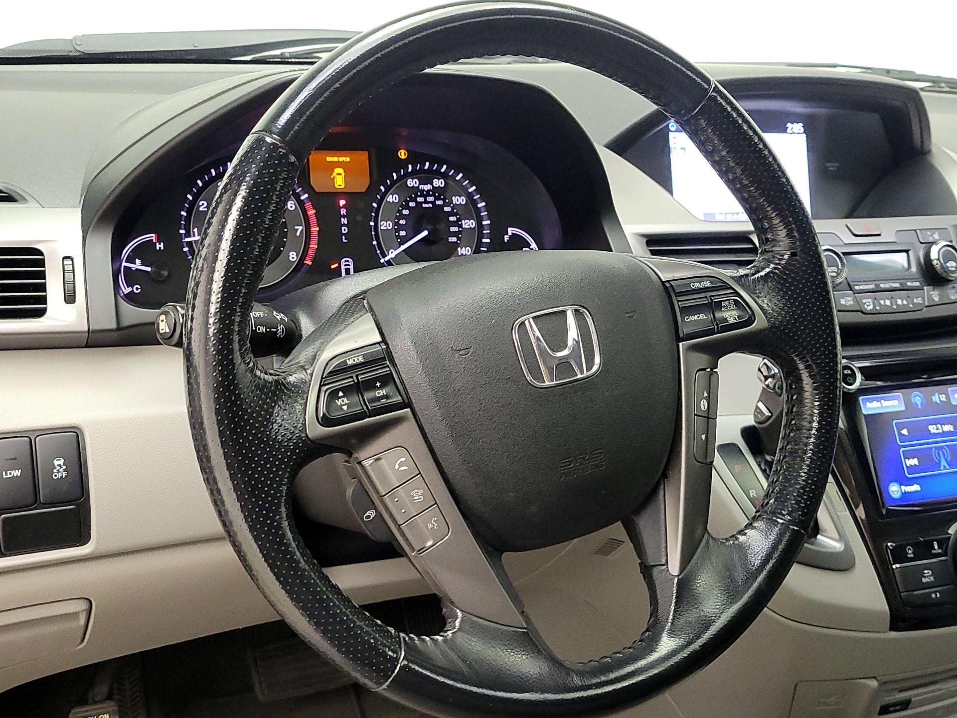 Thumbnail: 2015 Honda Odyssey - 10