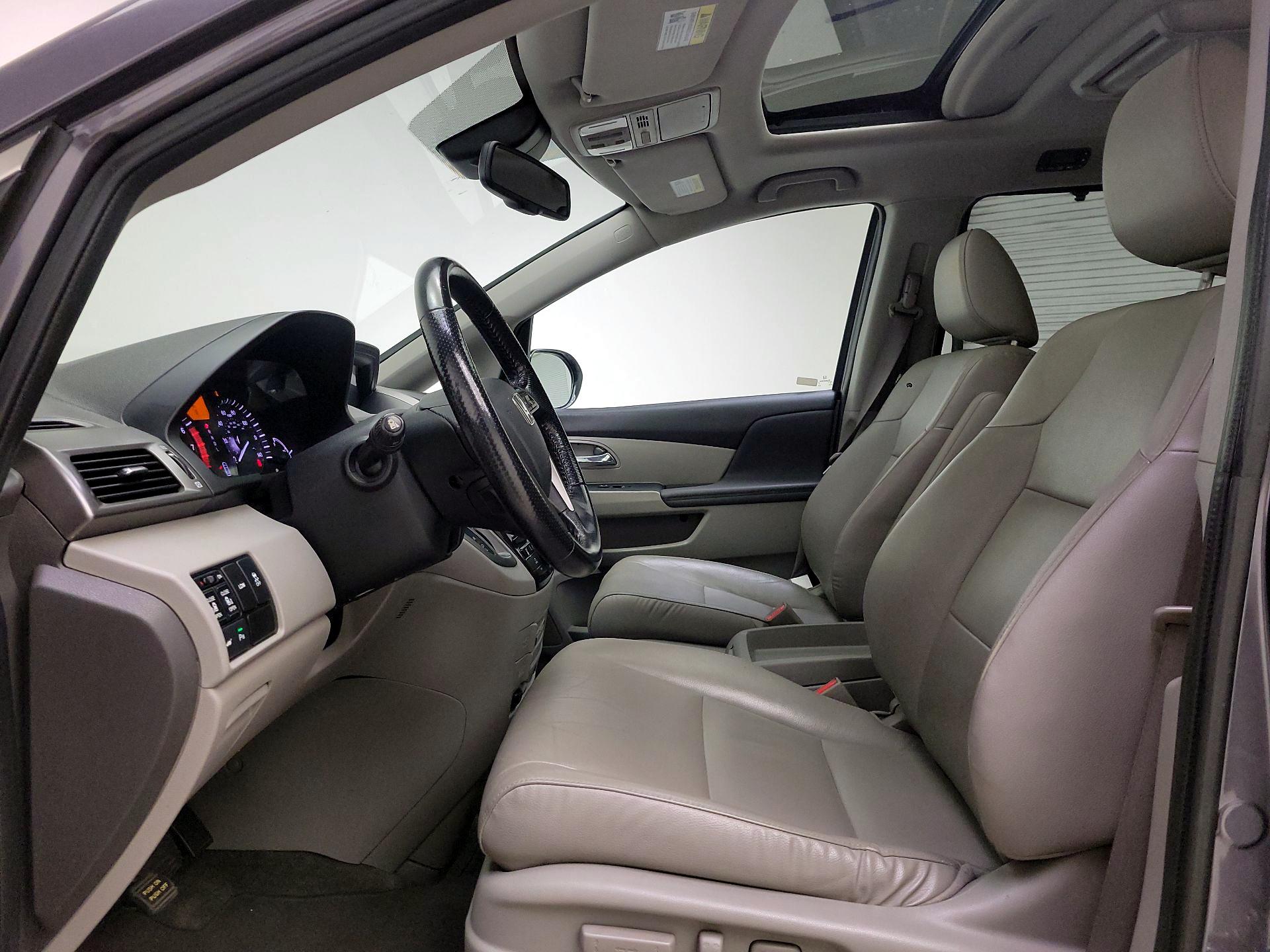 Thumbnail: 2015 Honda Odyssey - 11