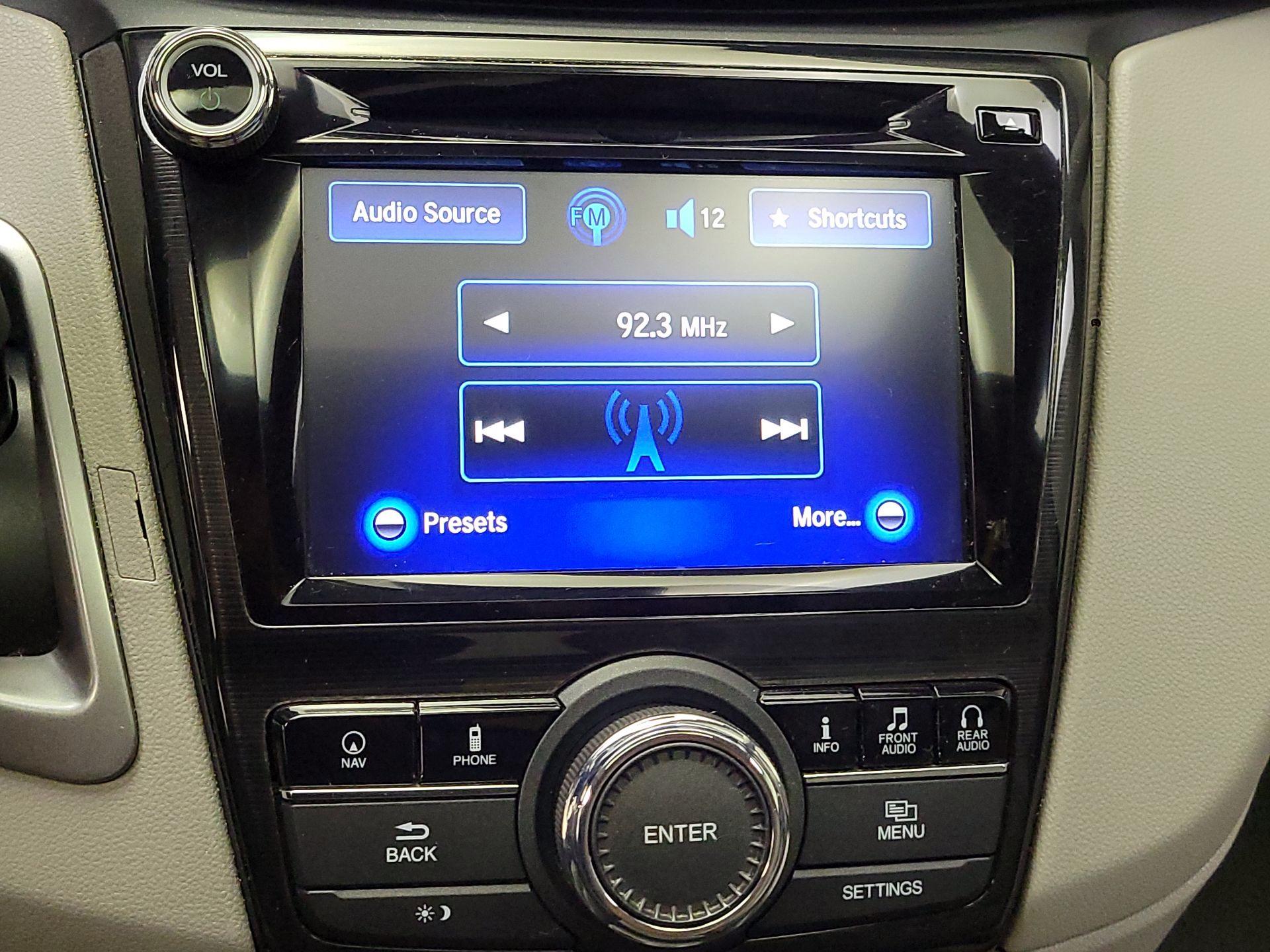 Thumbnail: 2015 Honda Odyssey - 16