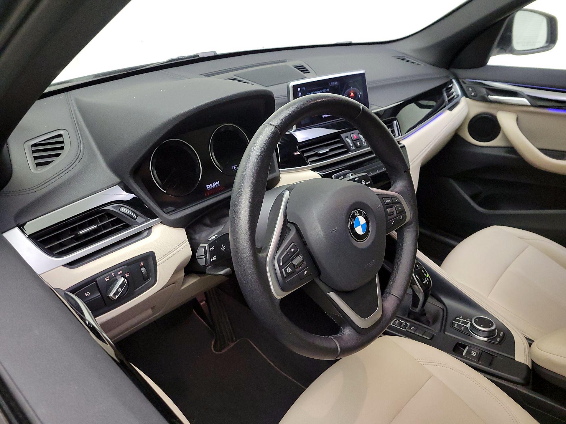 Thumbnail: 2020 BMW X1 - 9