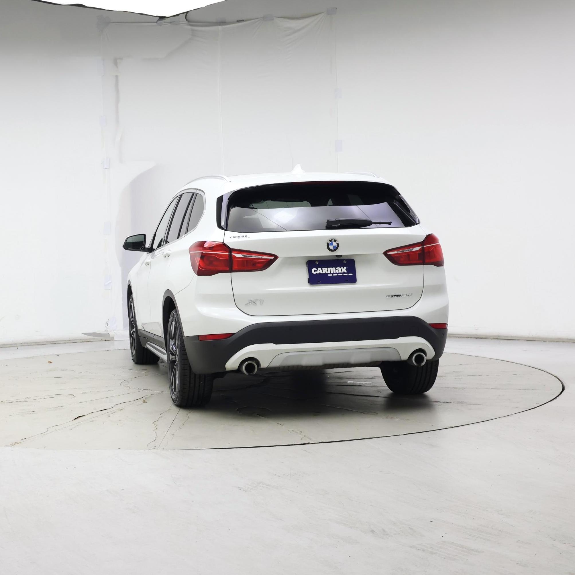 Thumbnail: 2020 BMW X1 - 6