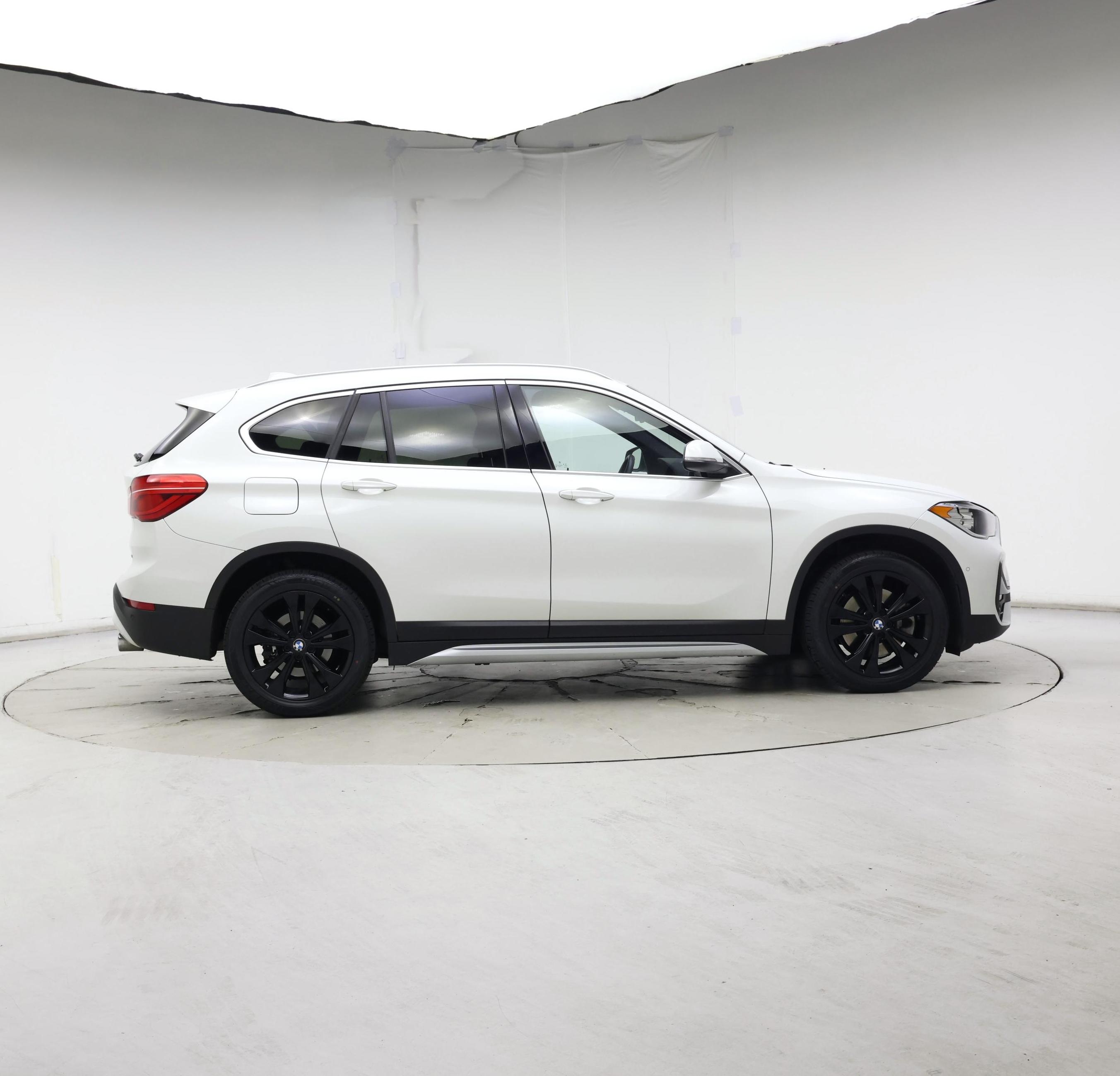 Thumbnail: 2020 BMW X1 - 7