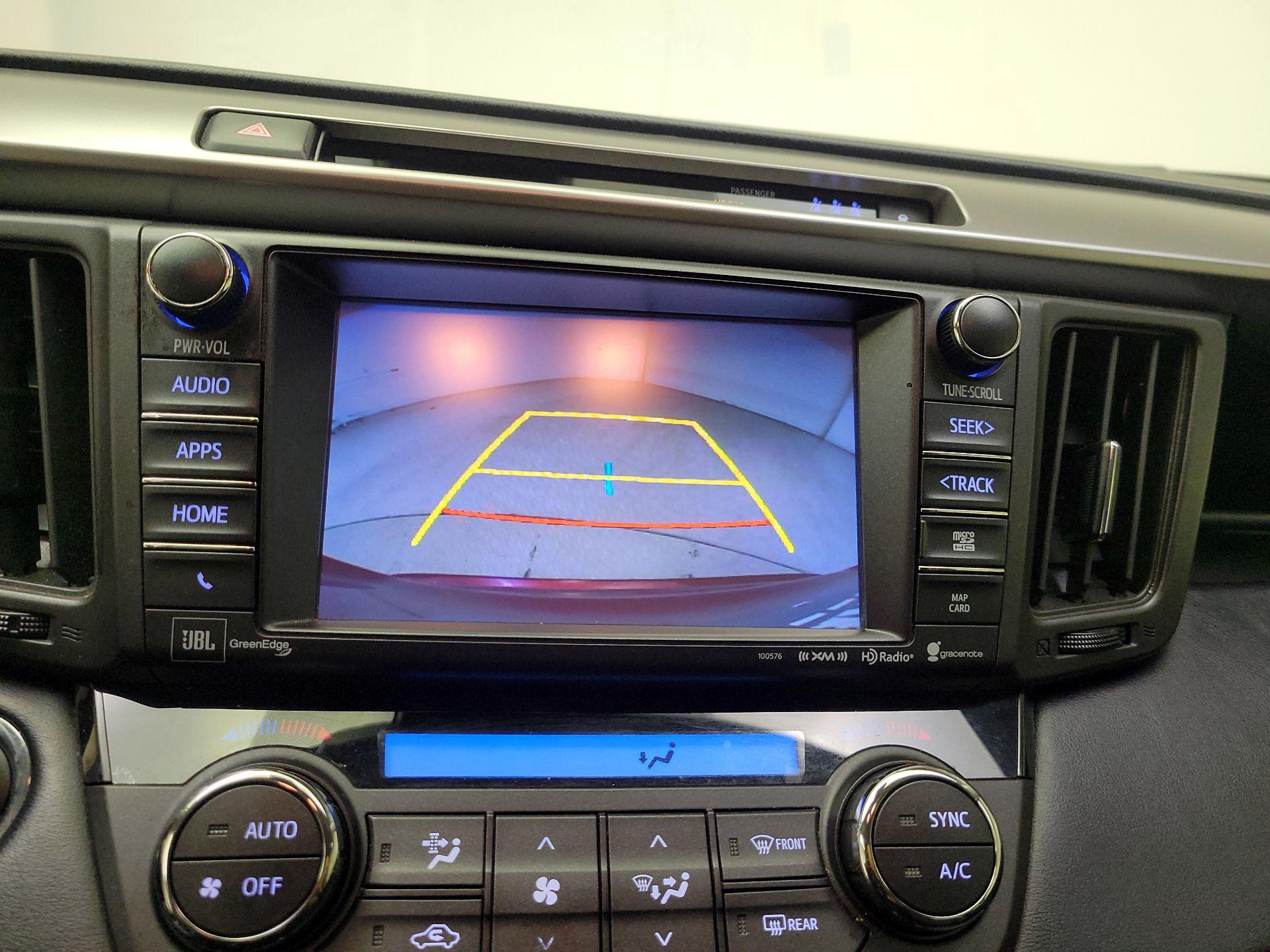 Thumbnail: 2018 Toyota RAV4 - 14