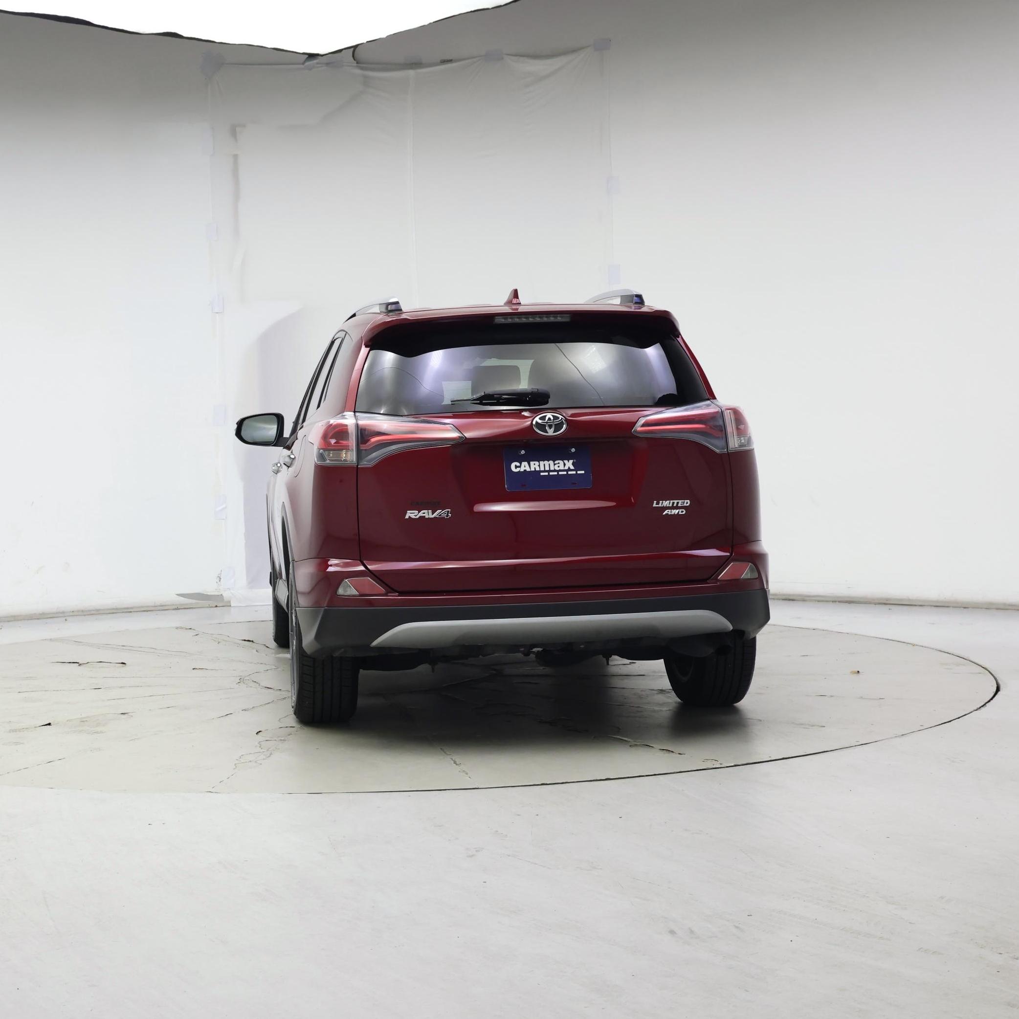 Thumbnail: 2018 Toyota RAV4 - 6
